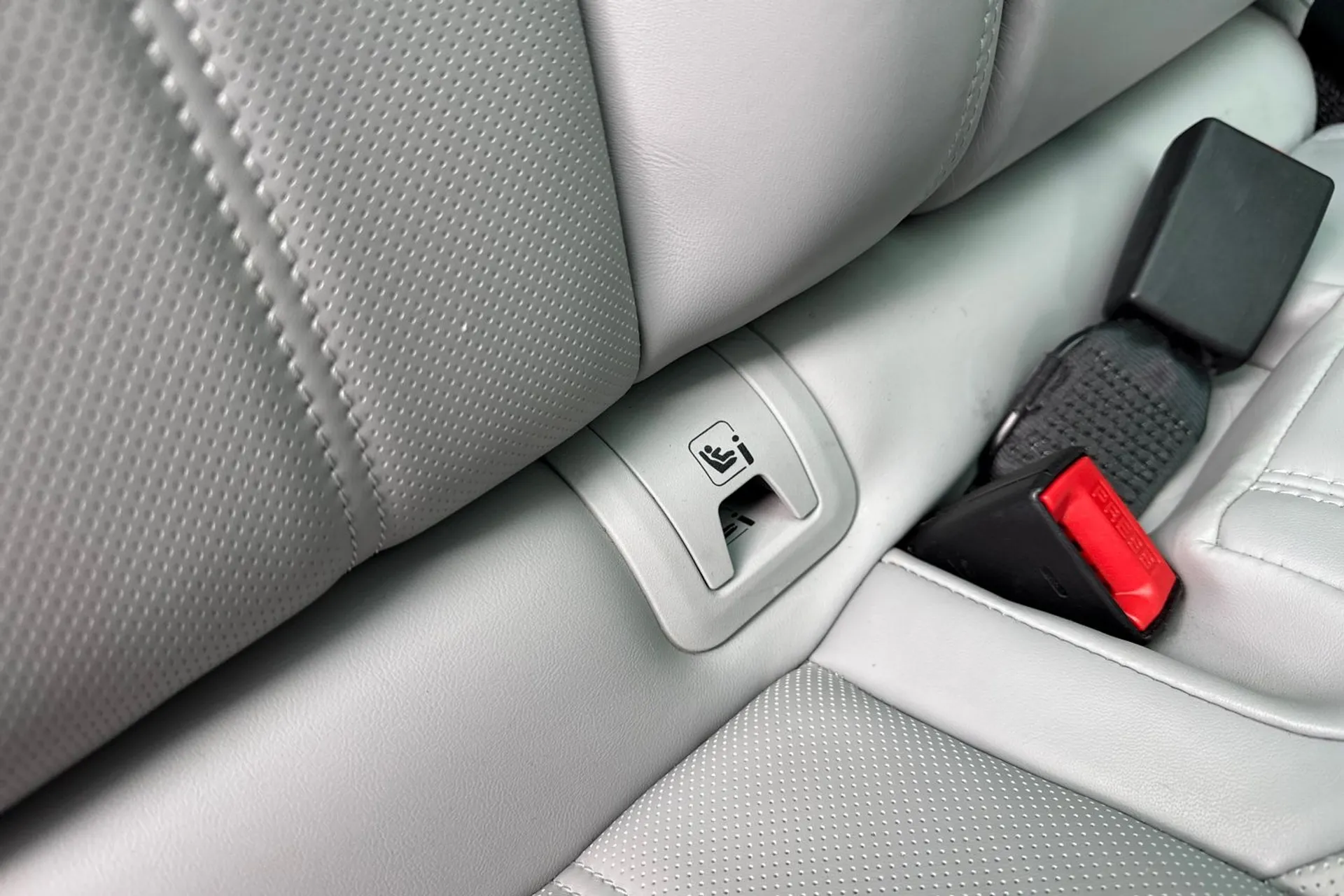 LAND ROVER RANGE ROVER EVOQUE thumbnail image number 37