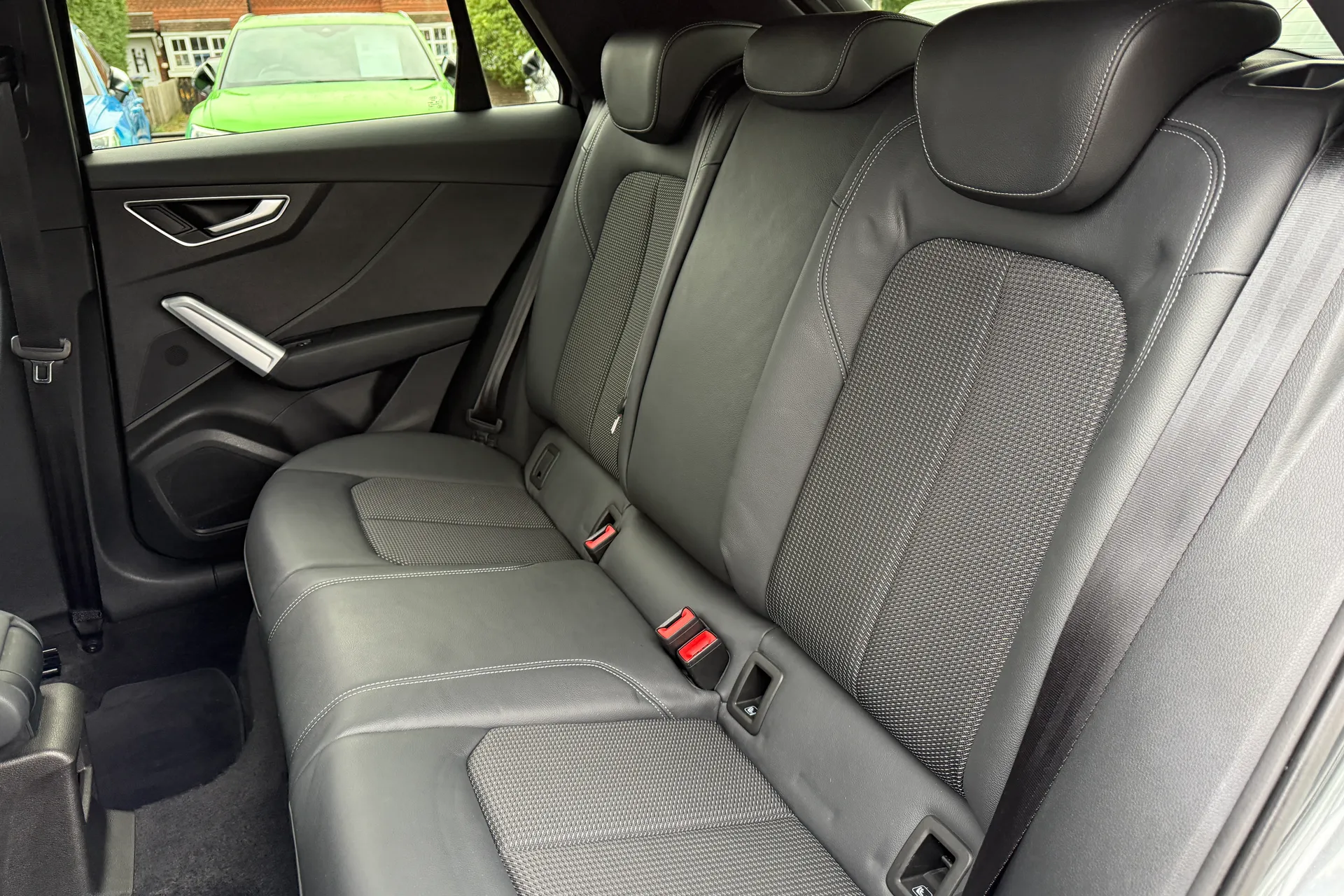 Audi Q2 thumbnail image number 38