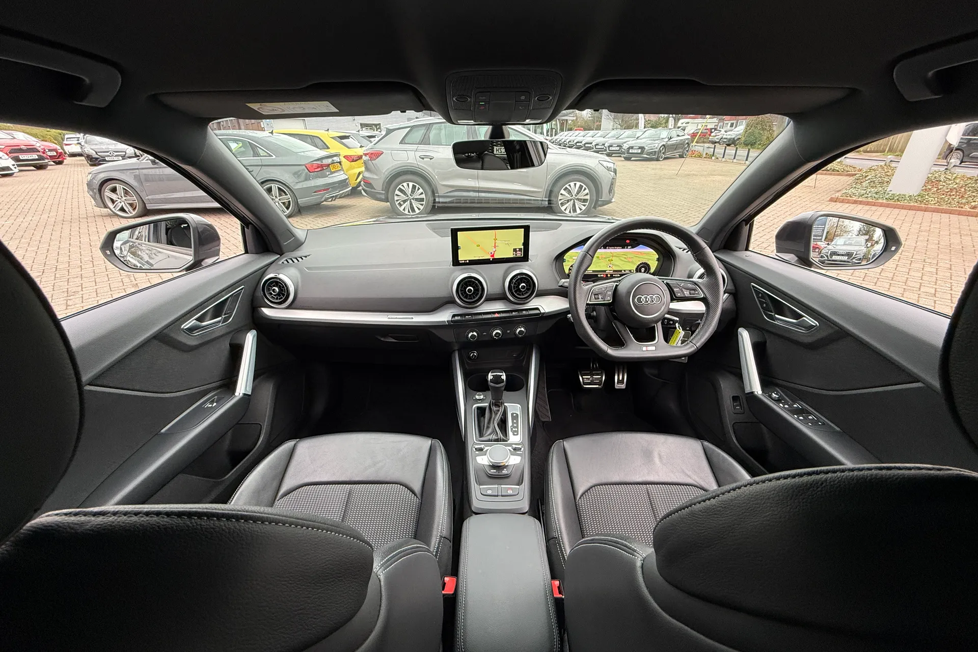 Audi Q2 thumbnail image number 3