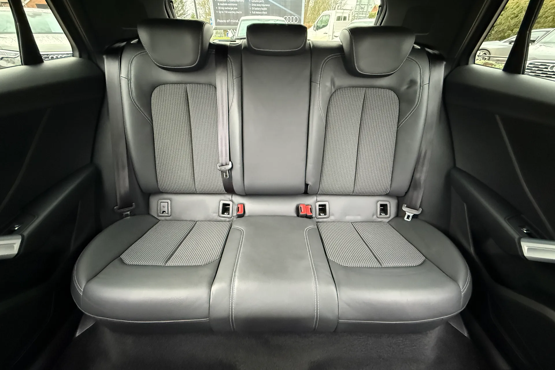 Audi Q2 thumbnail image number 33