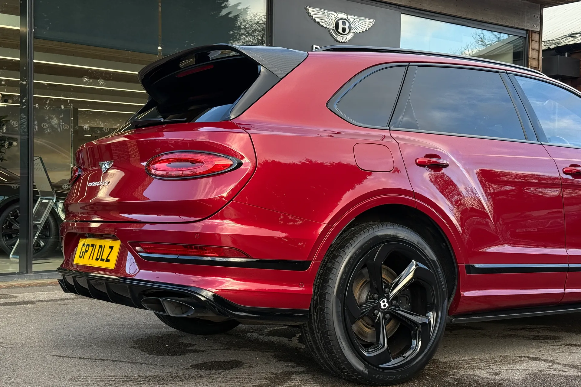 Bentley BENTAYGA thumbnail image number 7