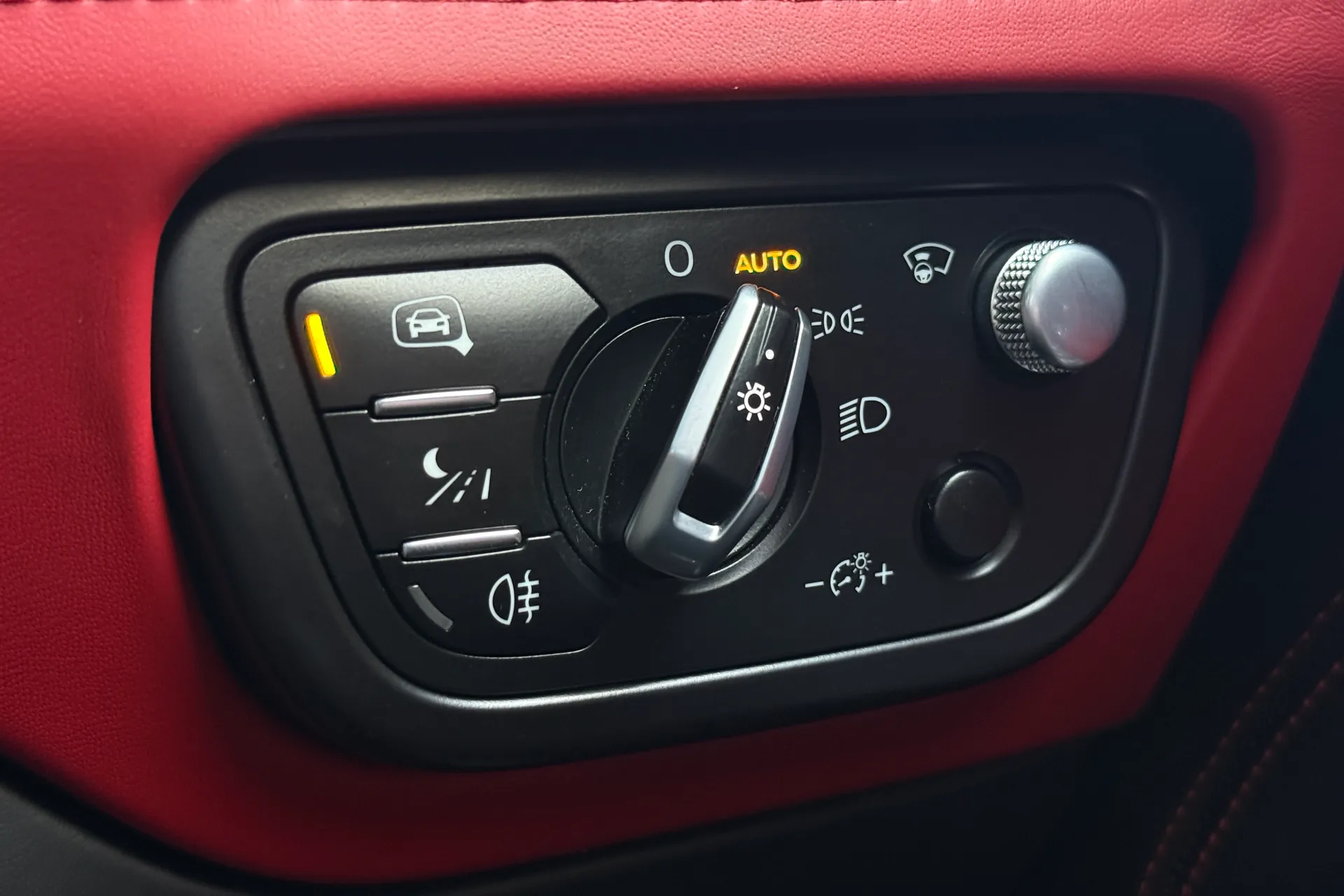 Bentley BENTAYGA thumbnail image number 46