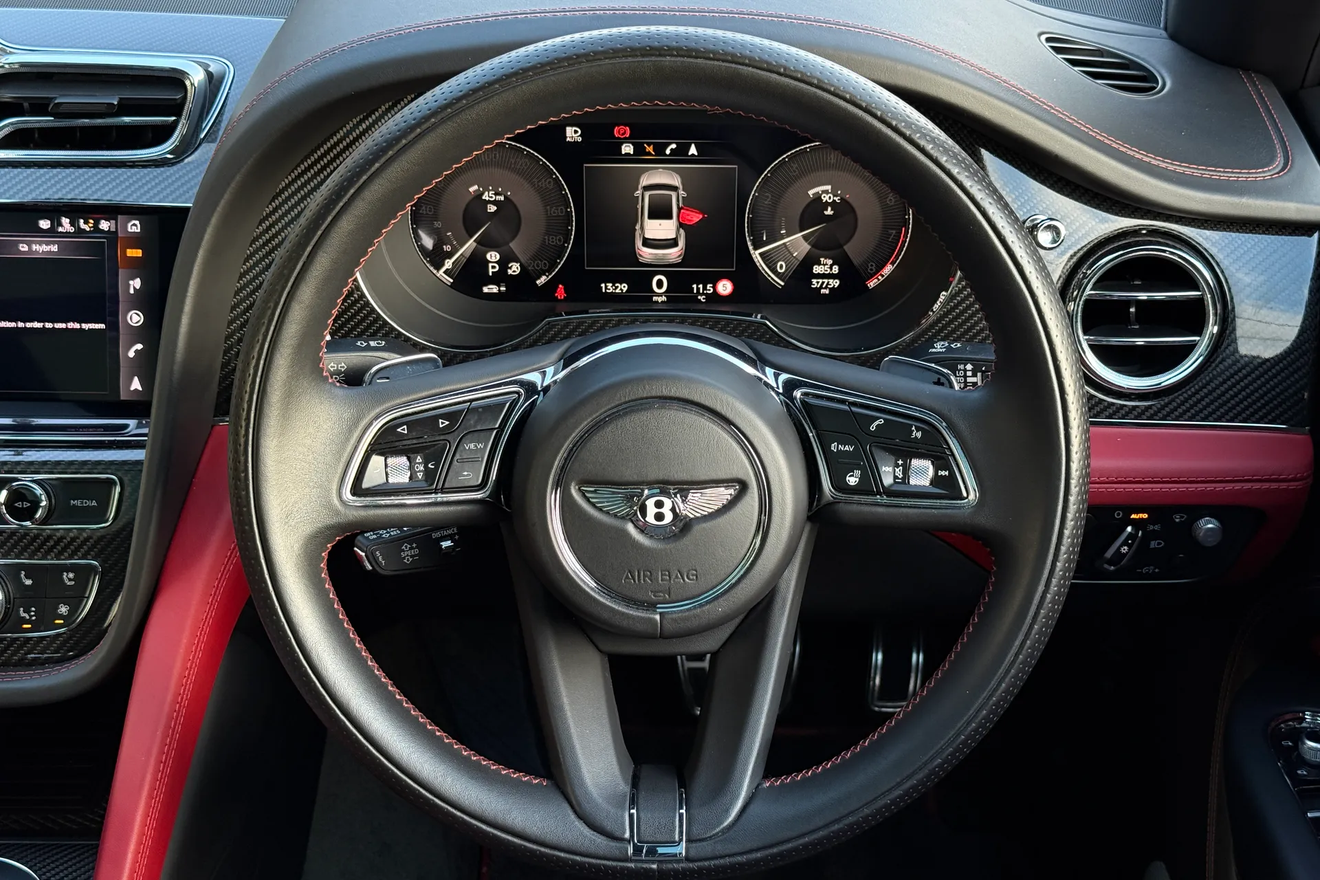 Bentley BENTAYGA thumbnail image number 35