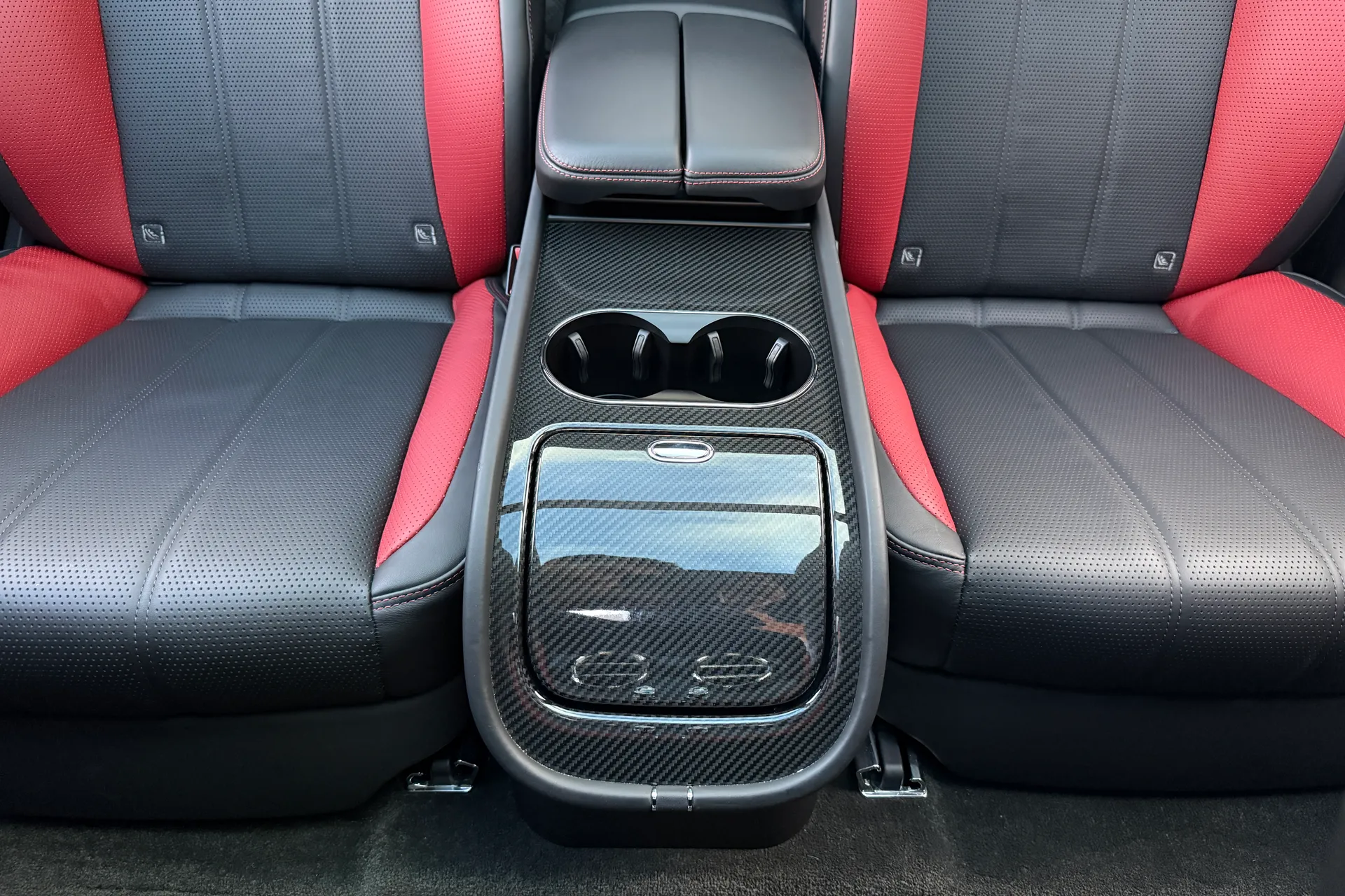 Bentley BENTAYGA thumbnail image number 56