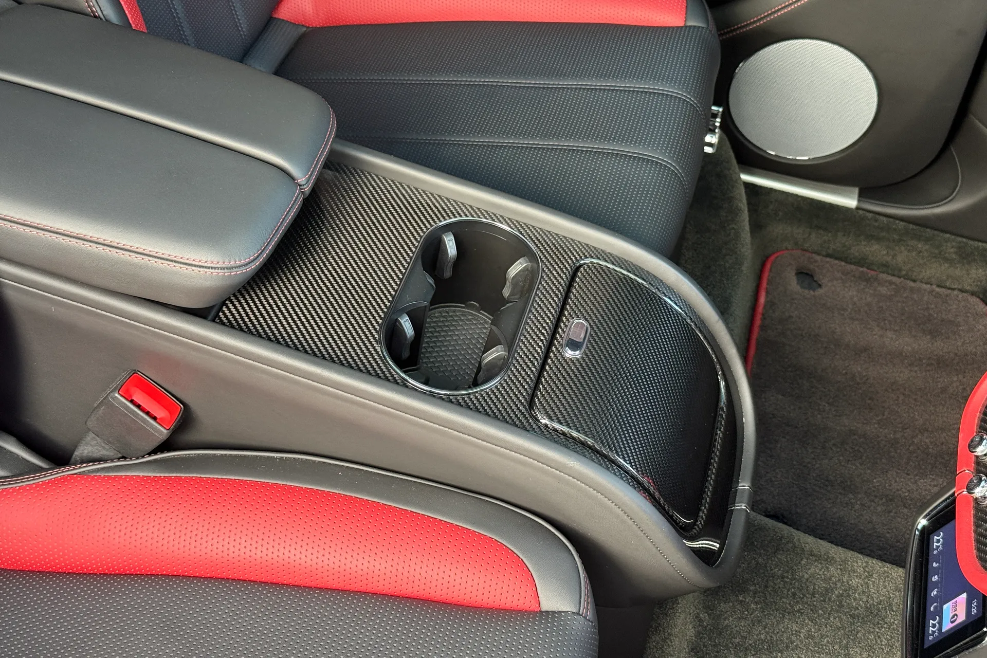 Bentley BENTAYGA thumbnail image number 19