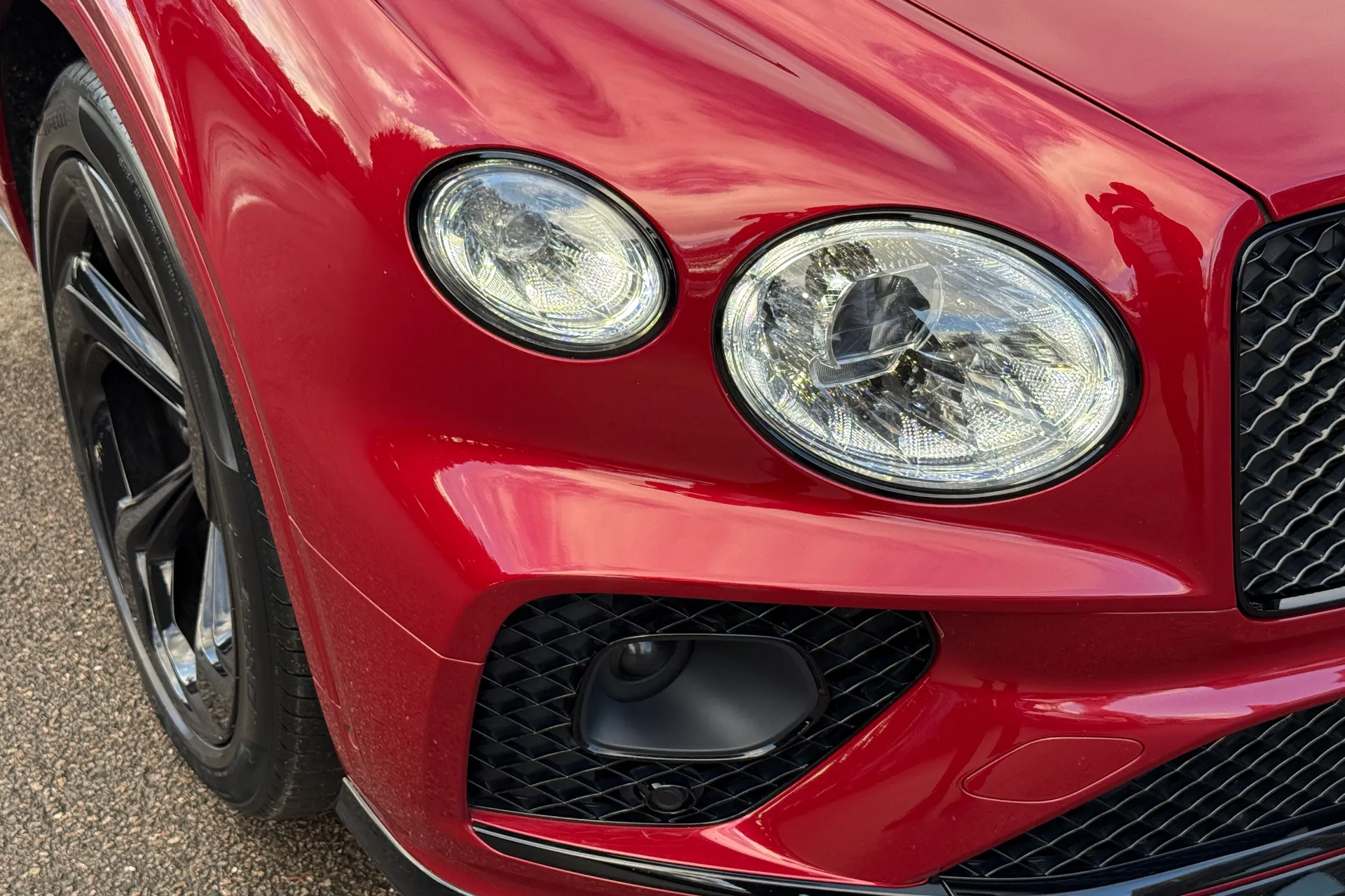 Bentley BENTAYGA thumbnail image number 12