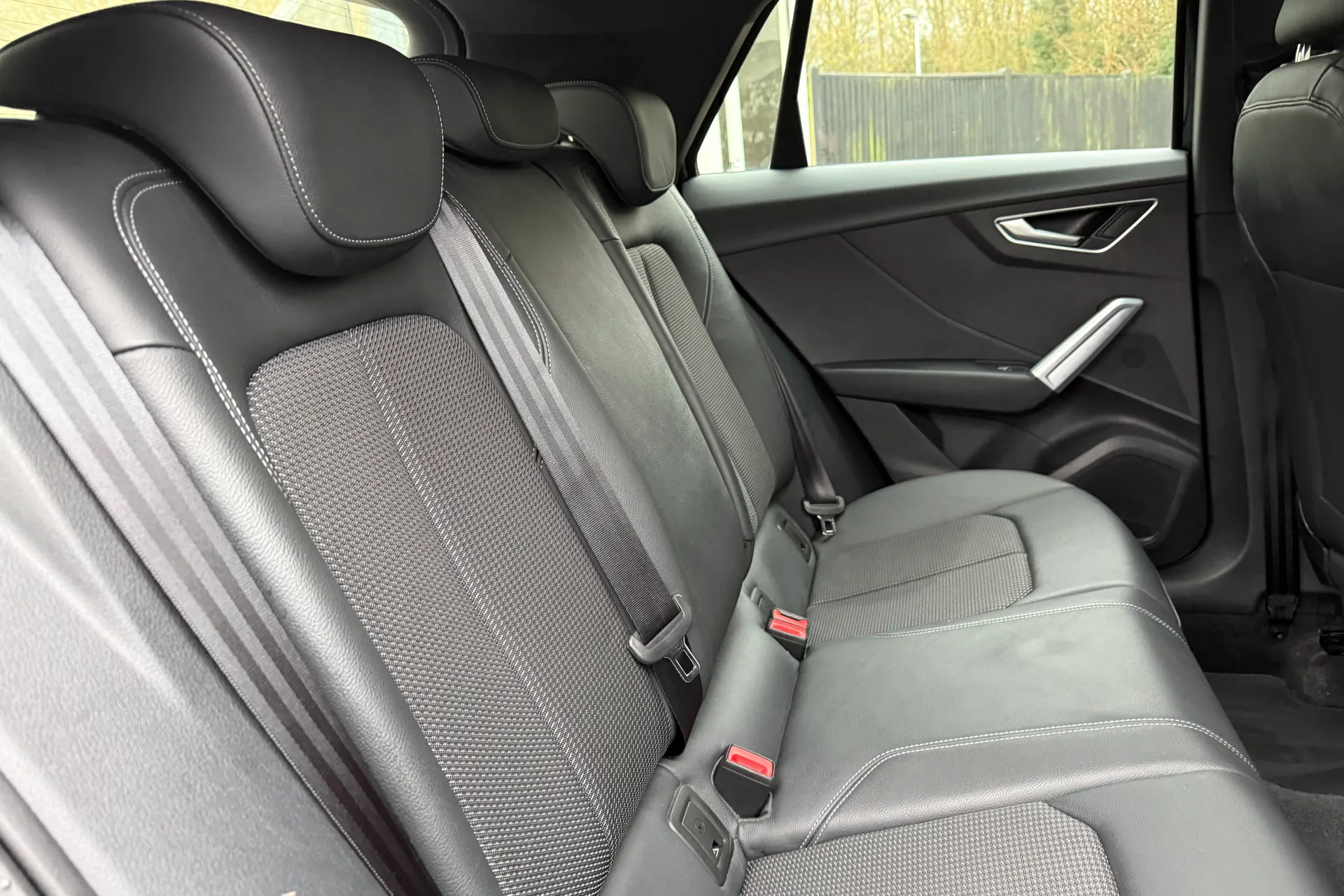 Audi Q2 thumbnail image number 33