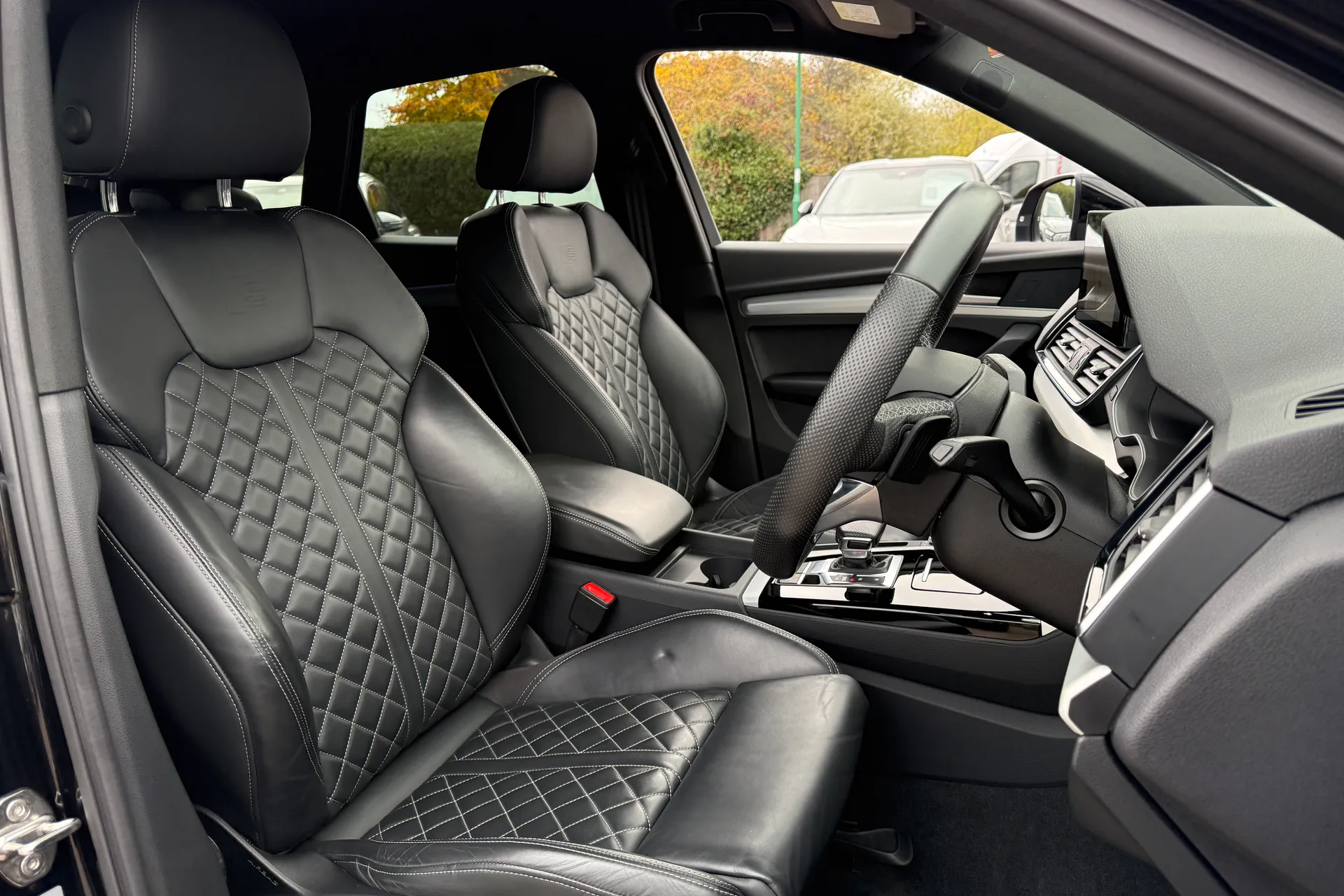 Audi Q5 thumbnail image number 27