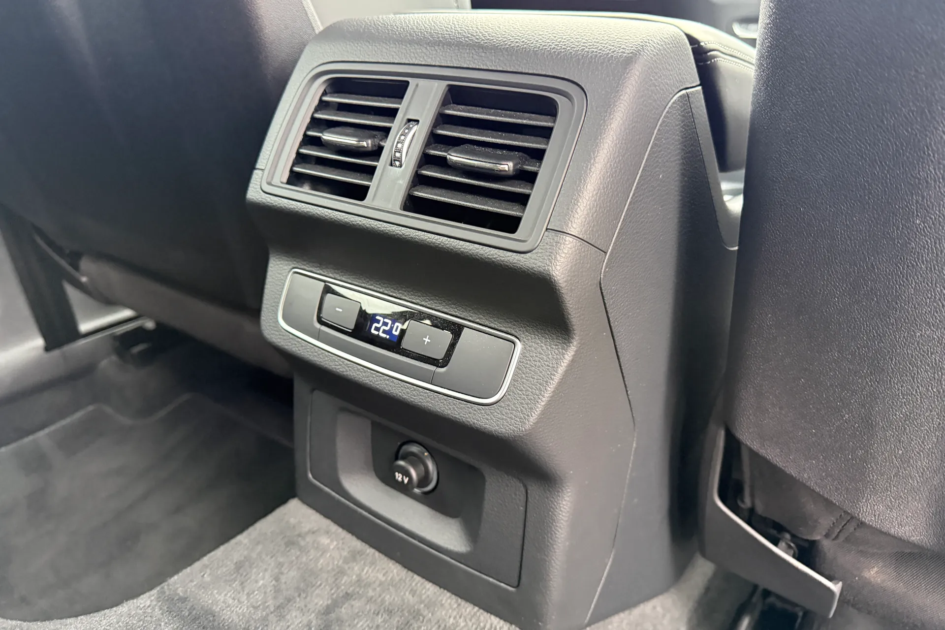 Audi Q5 thumbnail image number 47