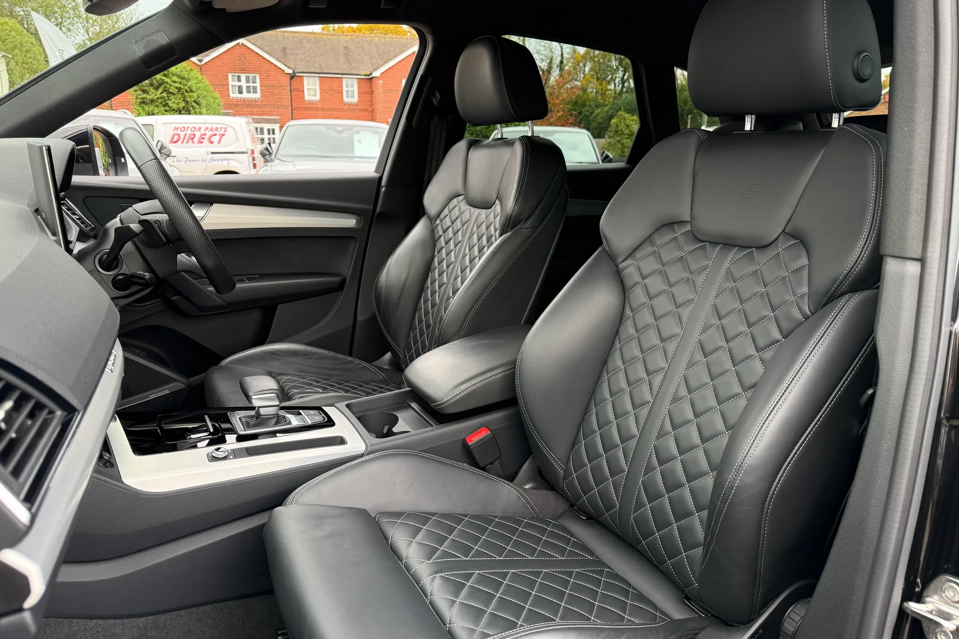 Audi Q5 thumbnail image number 30