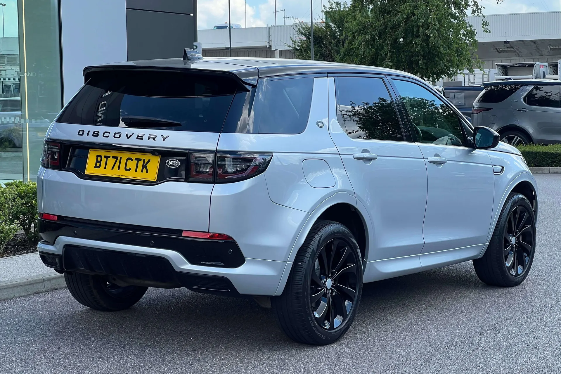 LAND ROVER DISCOVERY SPORT thumbnail image number 9
