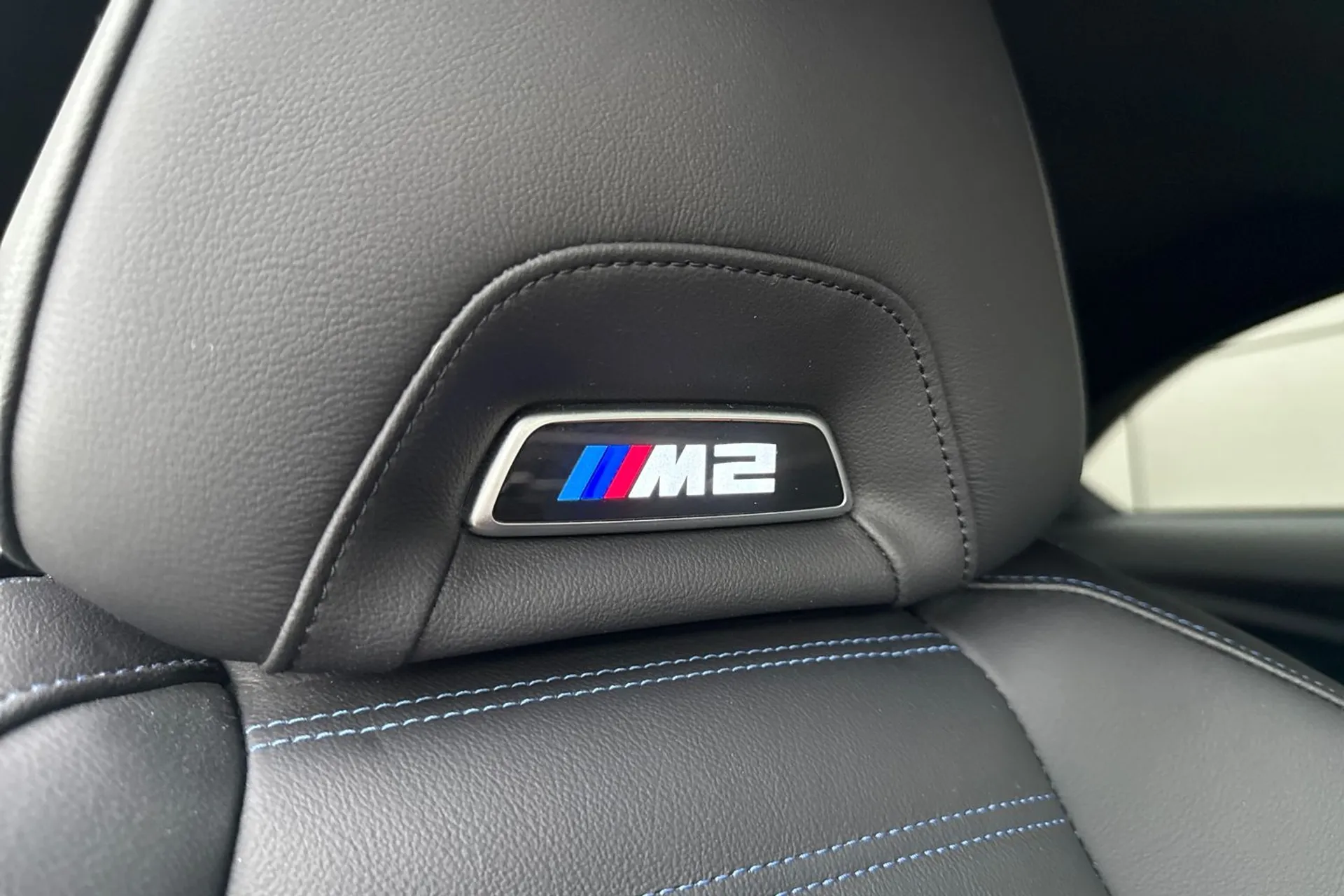 BMW M2 thumbnail image number 19