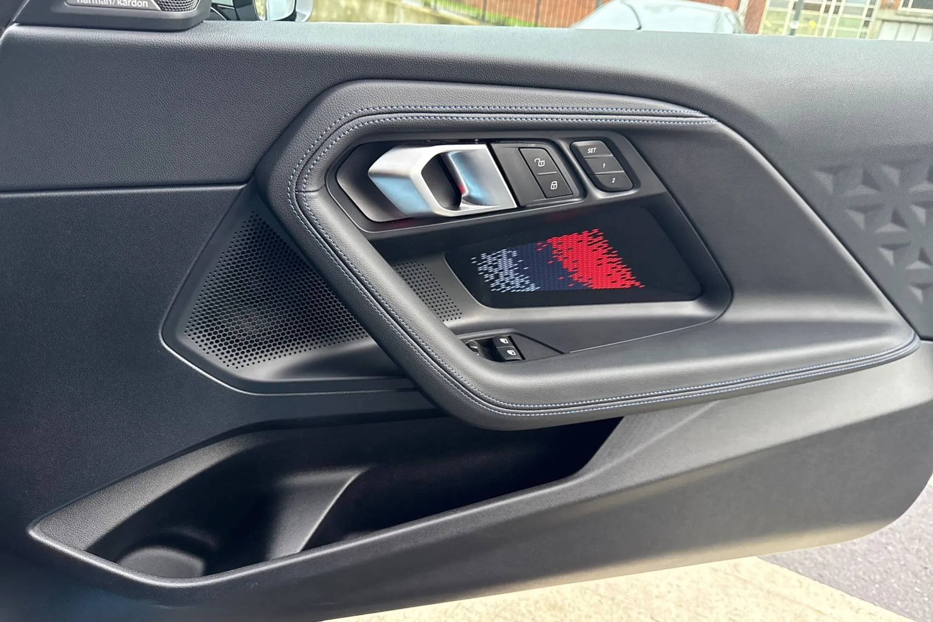 BMW M2 thumbnail image number 23