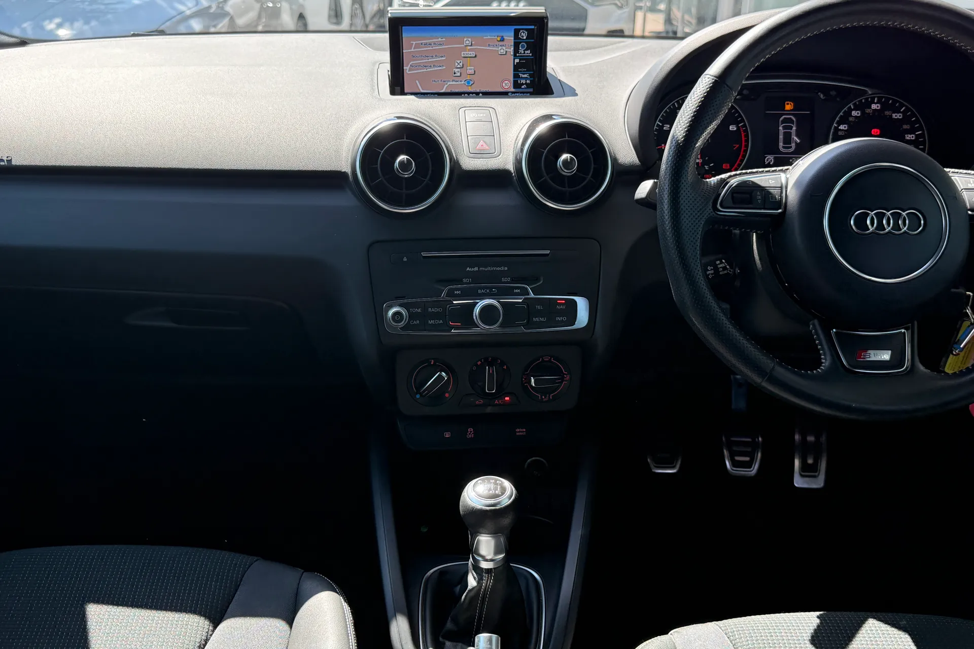 Audi A1 thumbnail image number 40