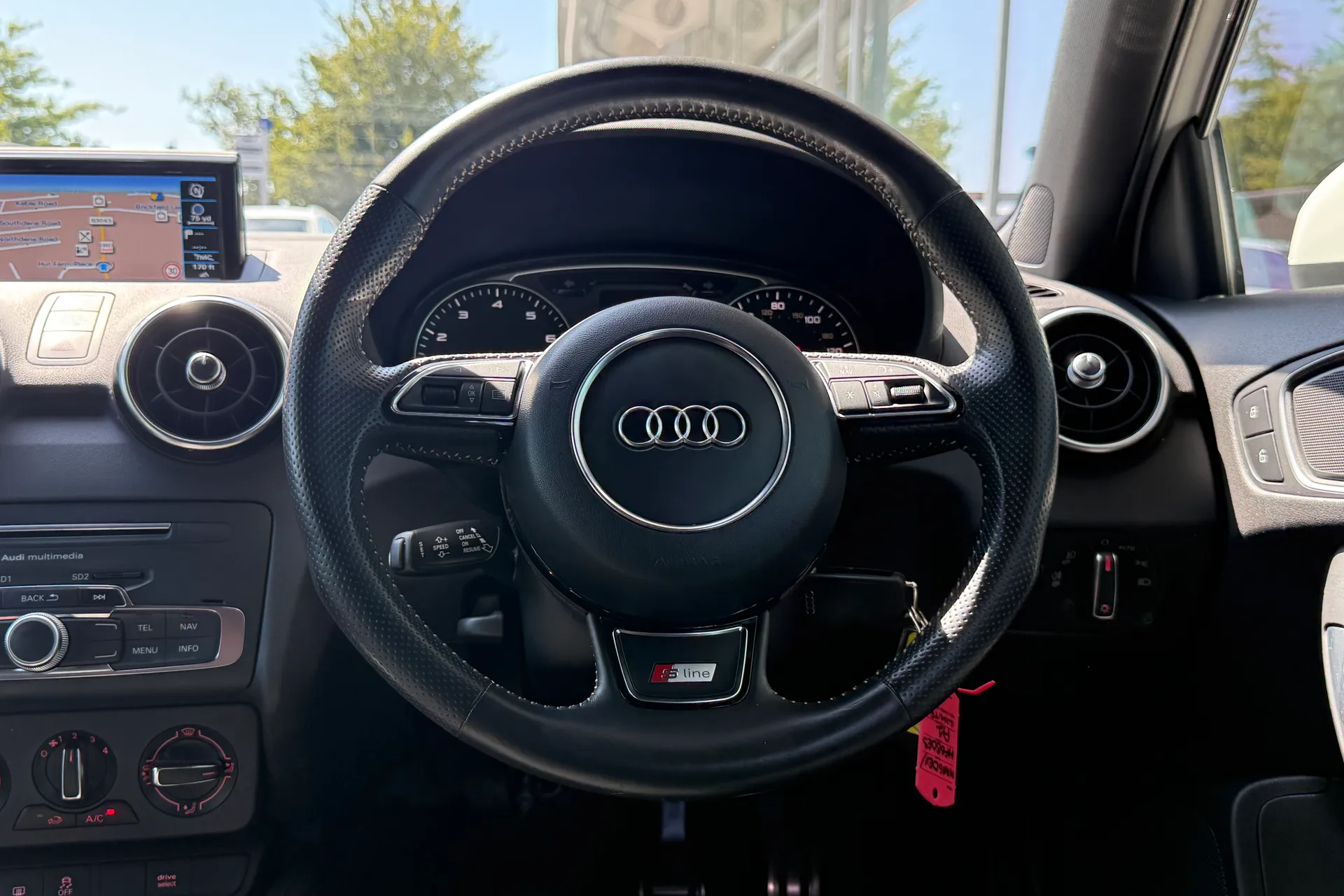 Audi A1 thumbnail image number 41