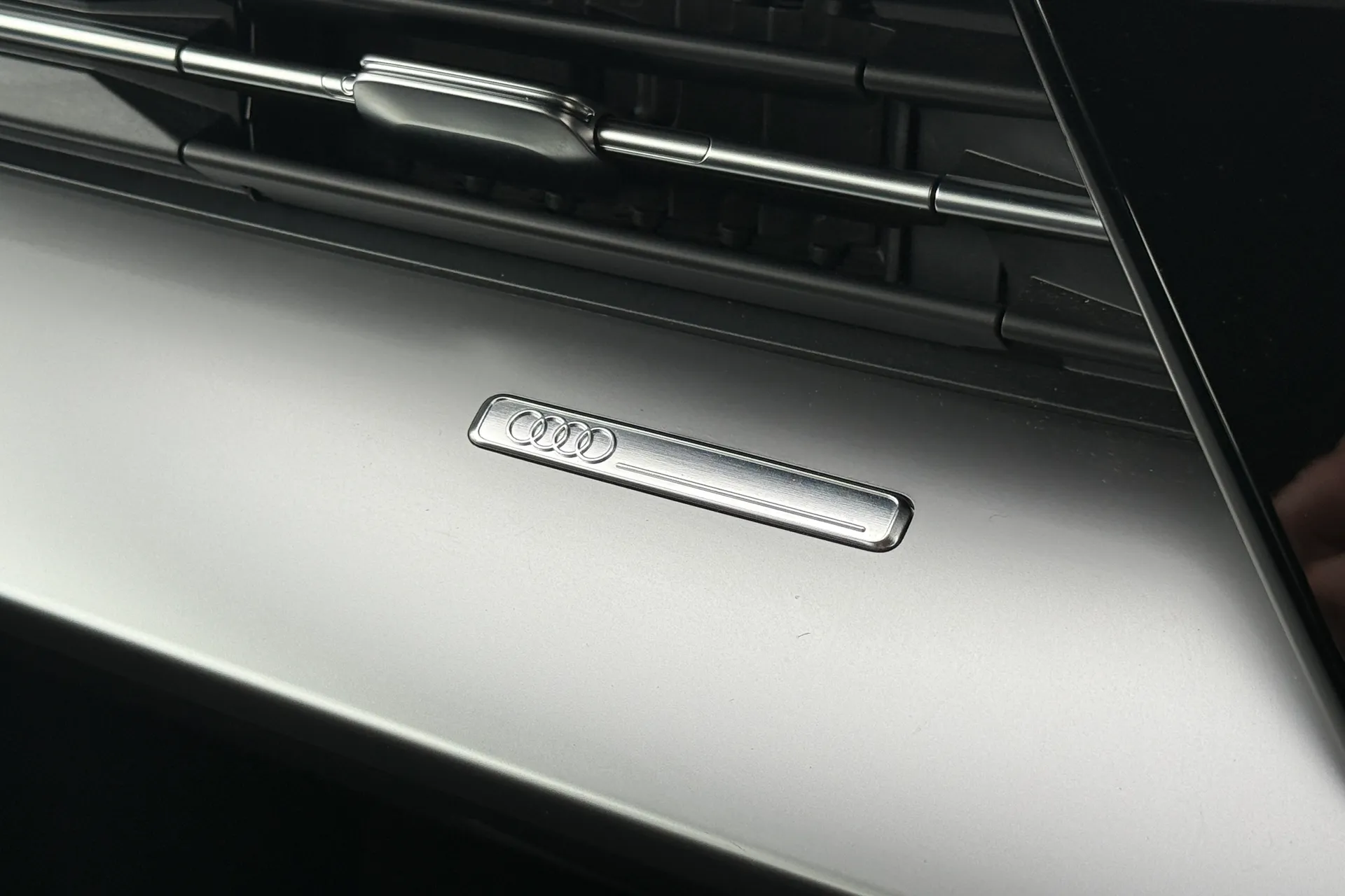 Audi A3 thumbnail image number 17