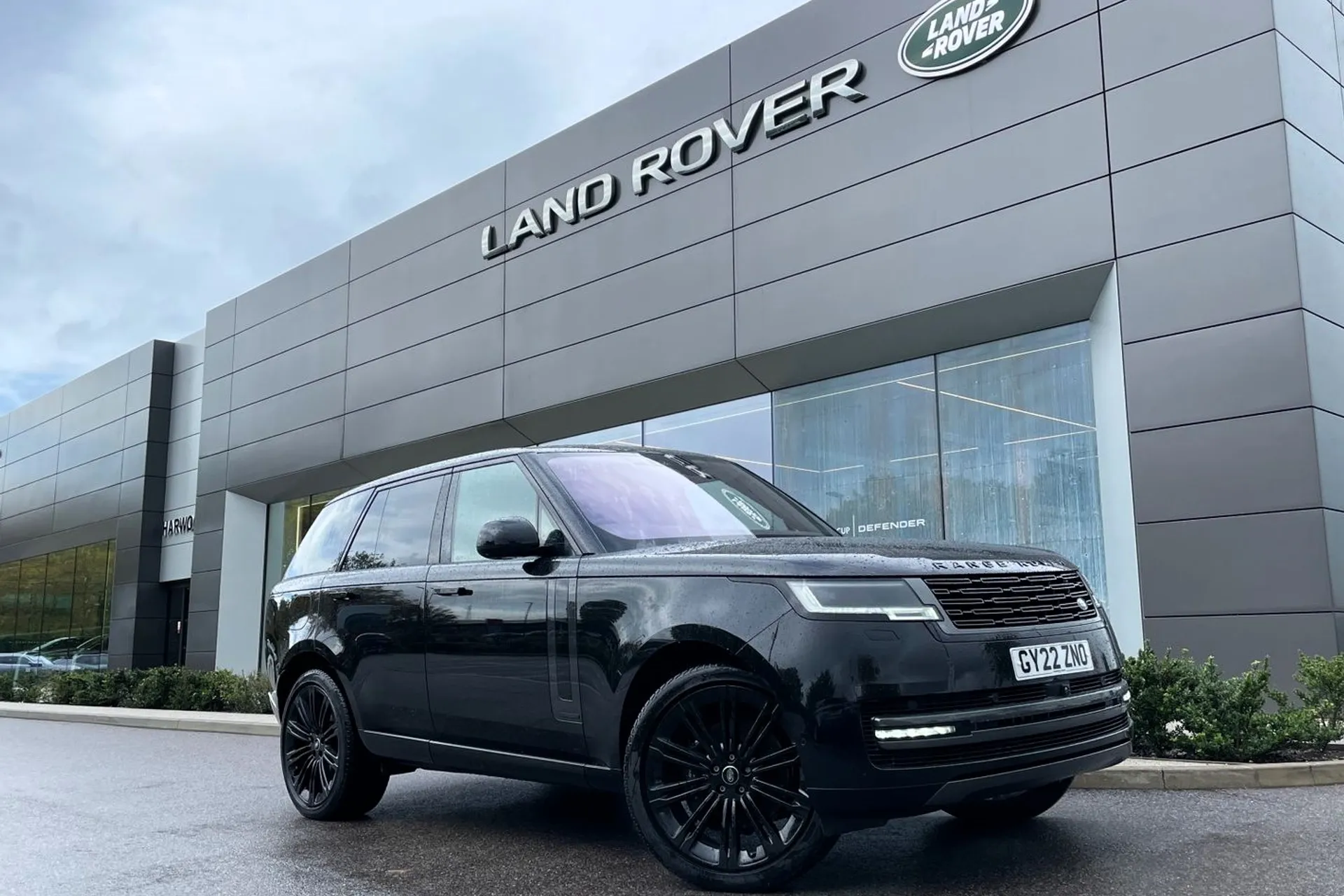 LAND ROVER RANGE ROVER thumbnail image number 1