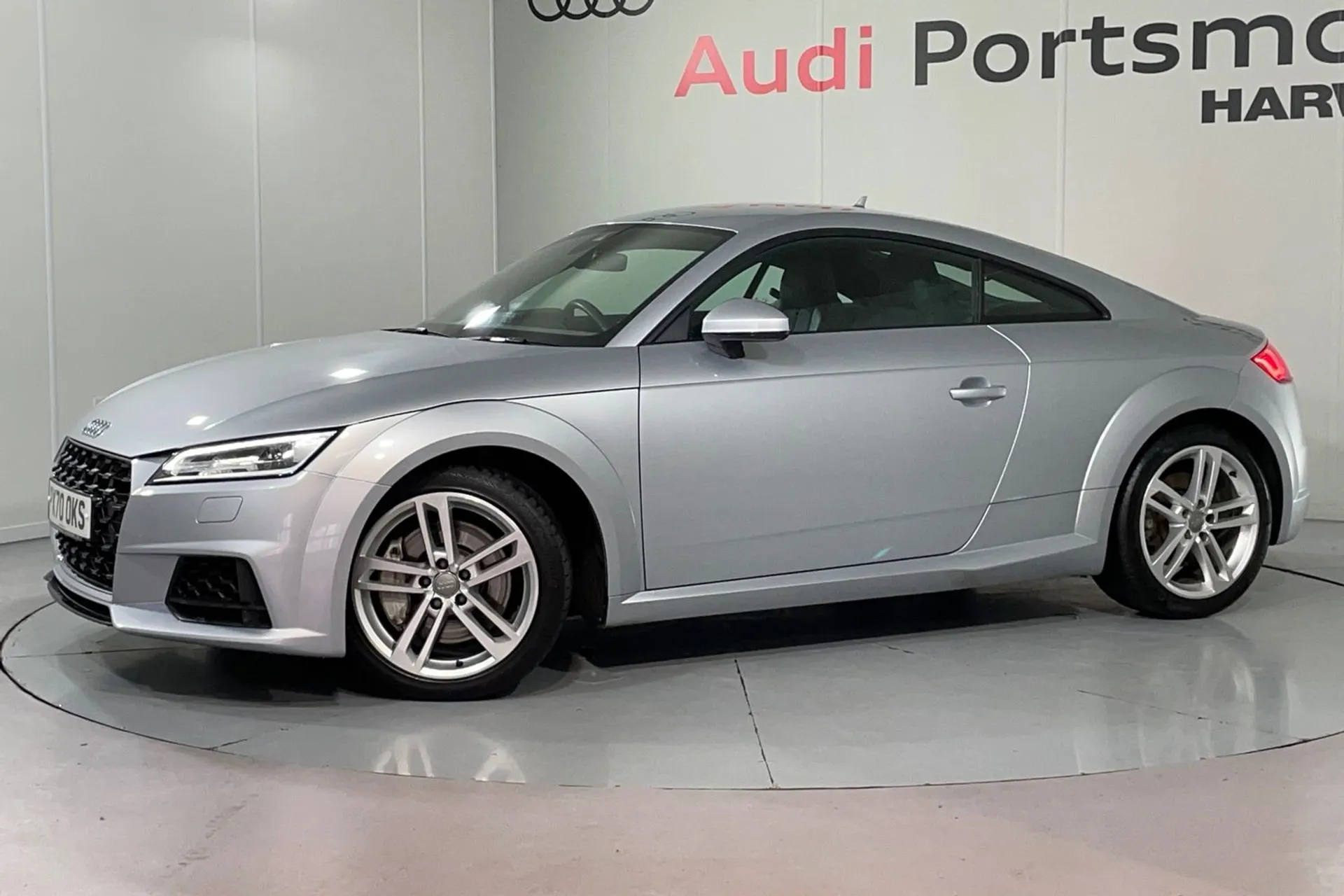 Audi TT thumbnail image number 5