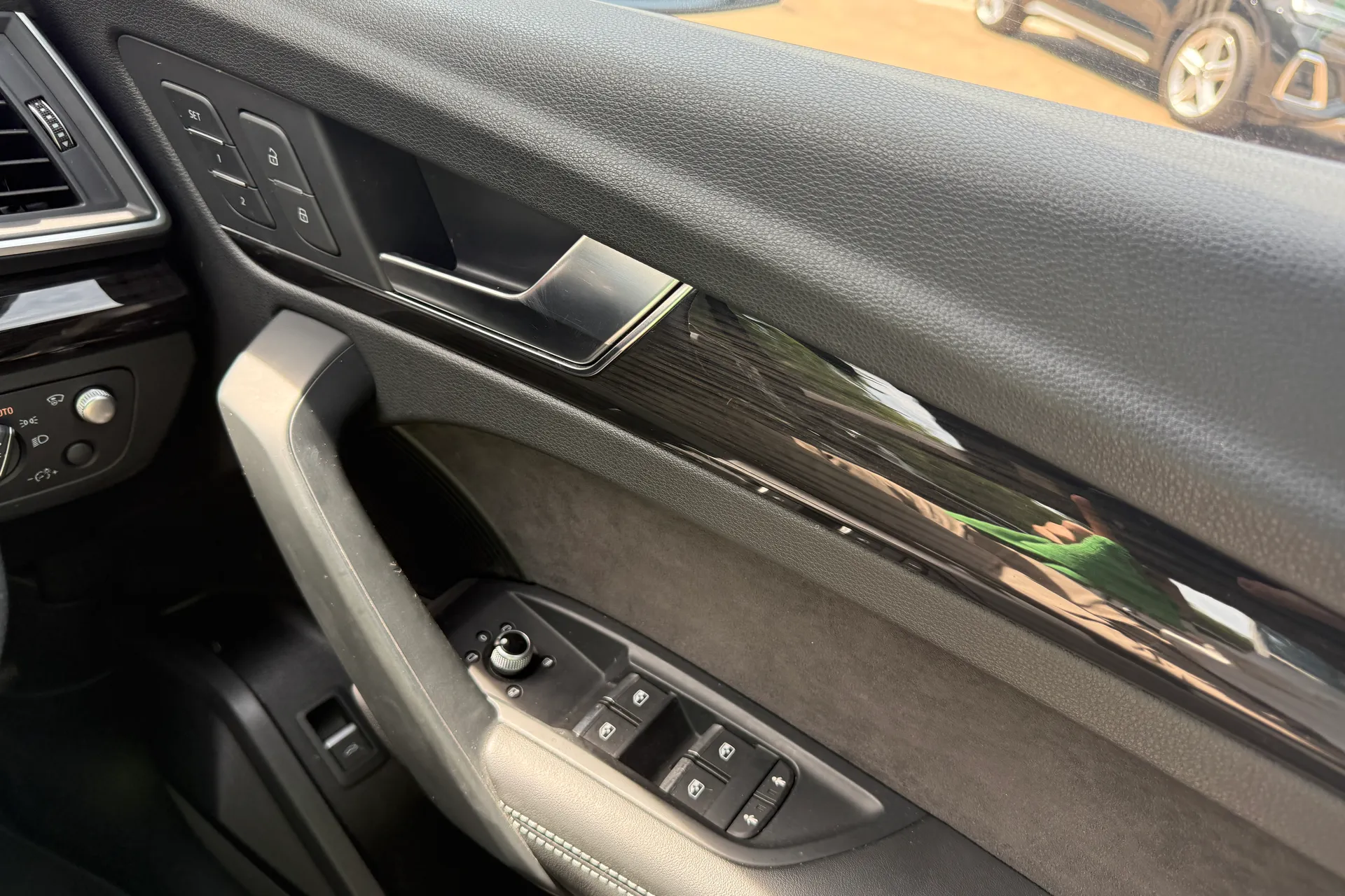 Audi Q5 thumbnail image number 24