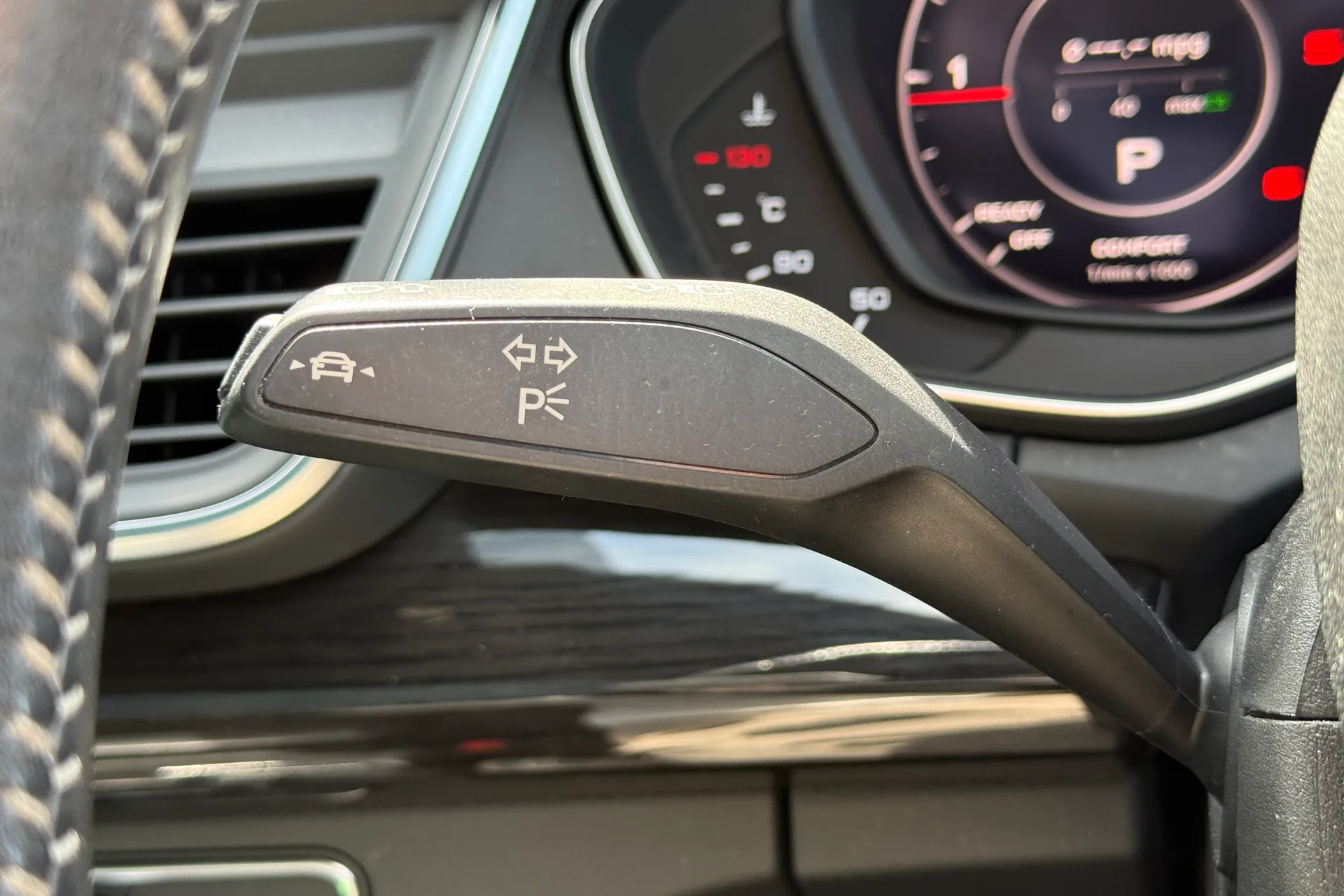 Audi Q5 thumbnail image number 14