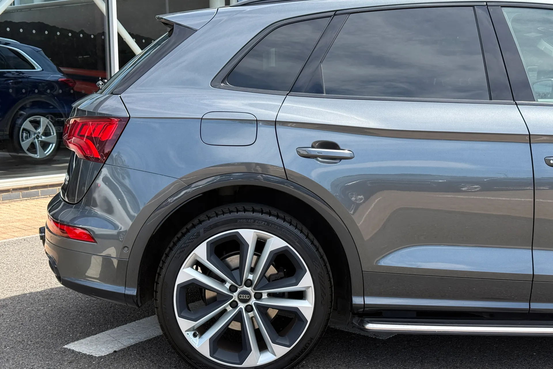 Audi Q5 thumbnail image number 33