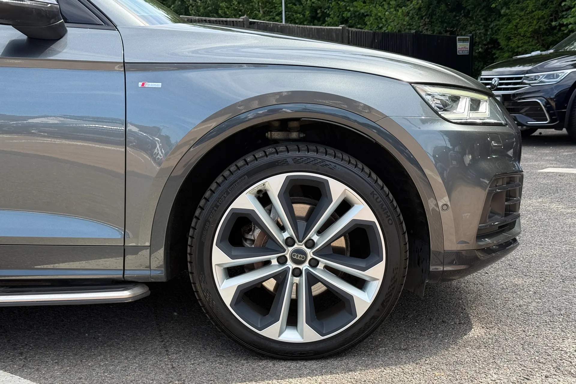 Audi Q5 thumbnail image number 32