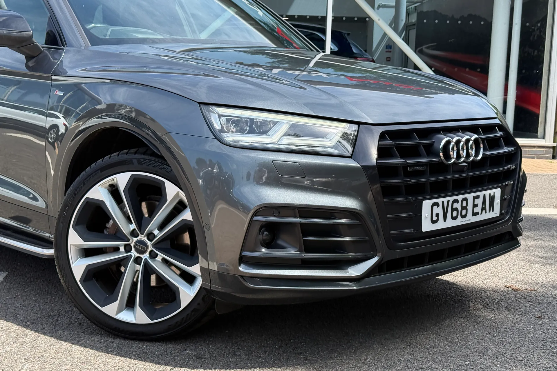Audi Q5 thumbnail image number 8