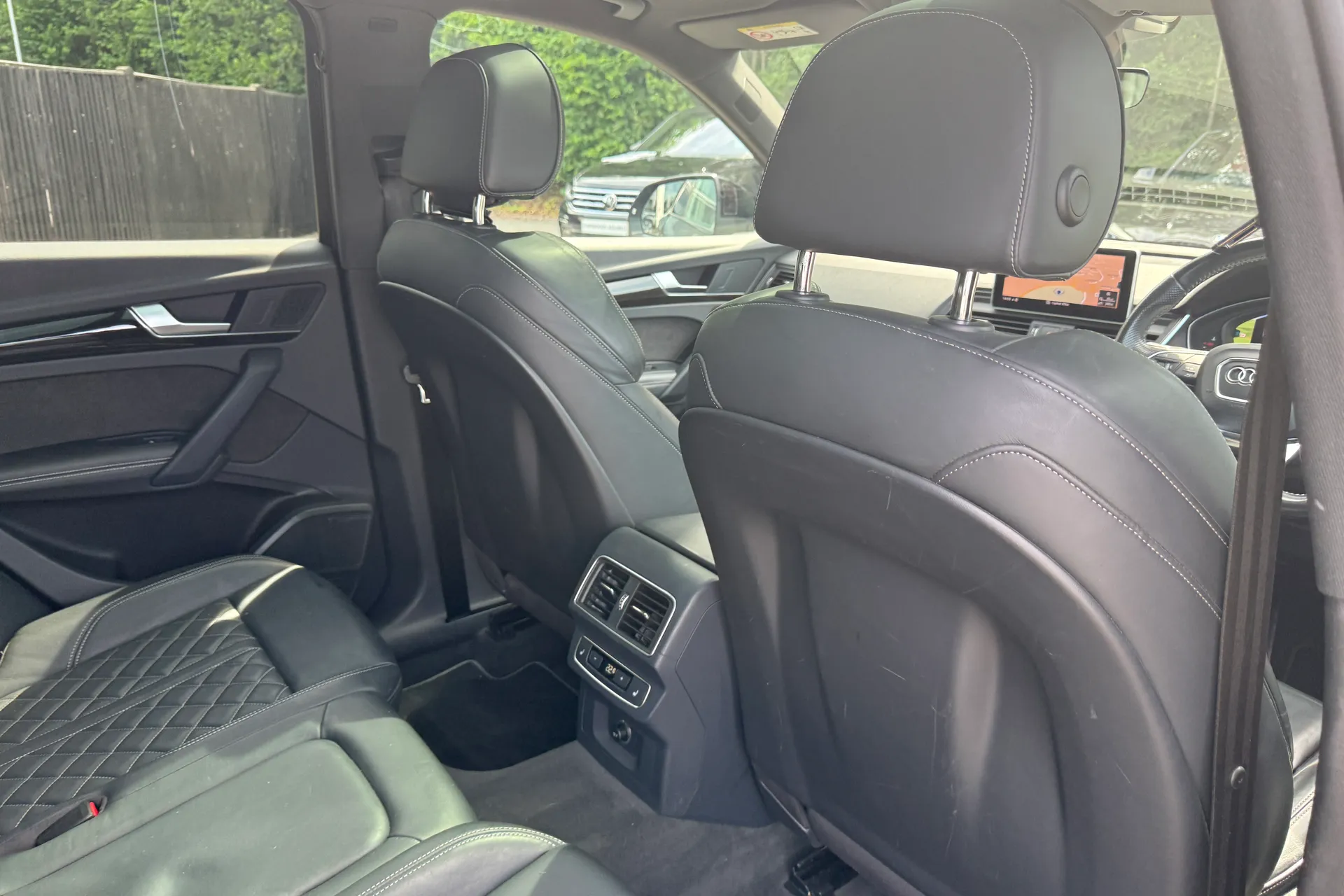 Audi Q5 thumbnail image number 37