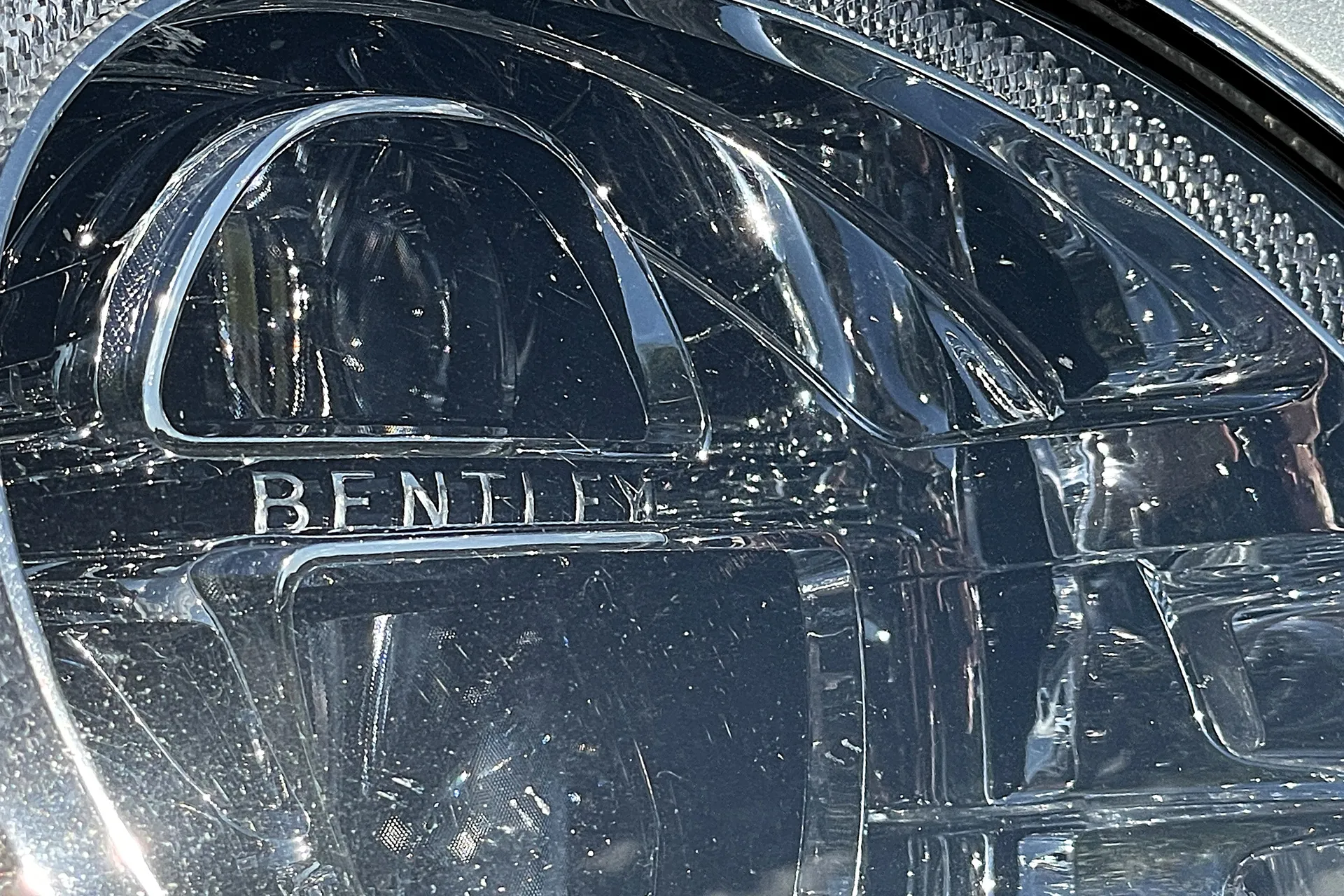 Bentley BENTAYGA V8 AUTO thumbnail image number 10