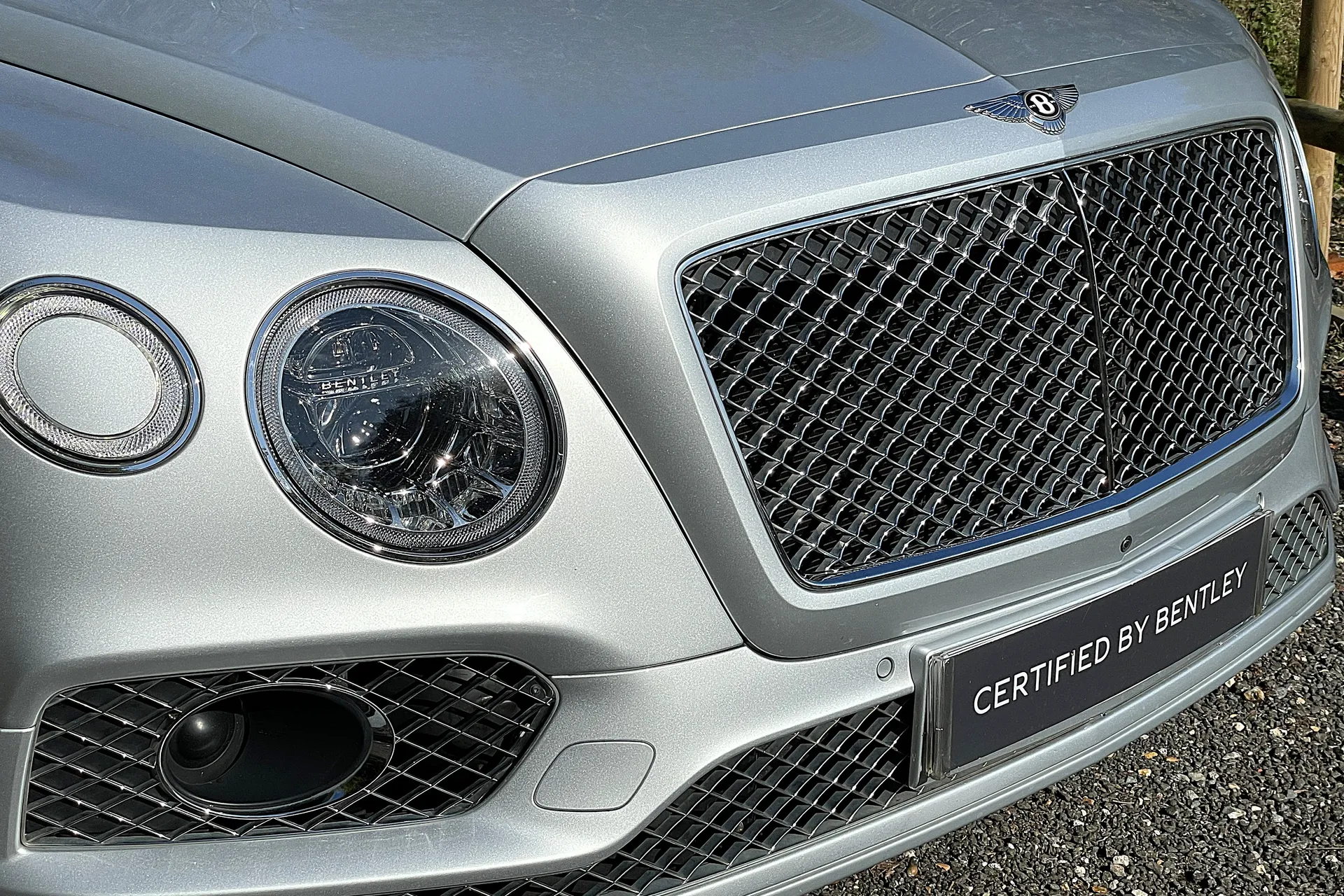 Bentley BENTAYGA V8 AUTO thumbnail image number 8