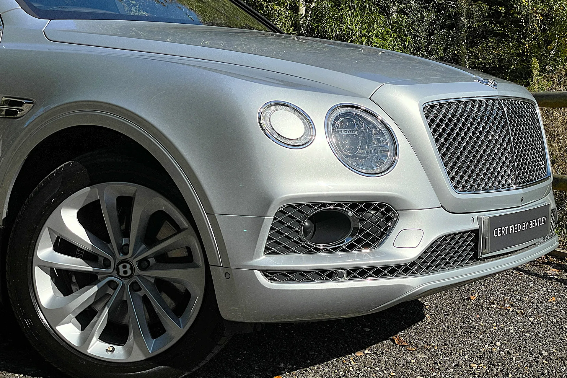 Bentley BENTAYGA V8 AUTO thumbnail image number 60