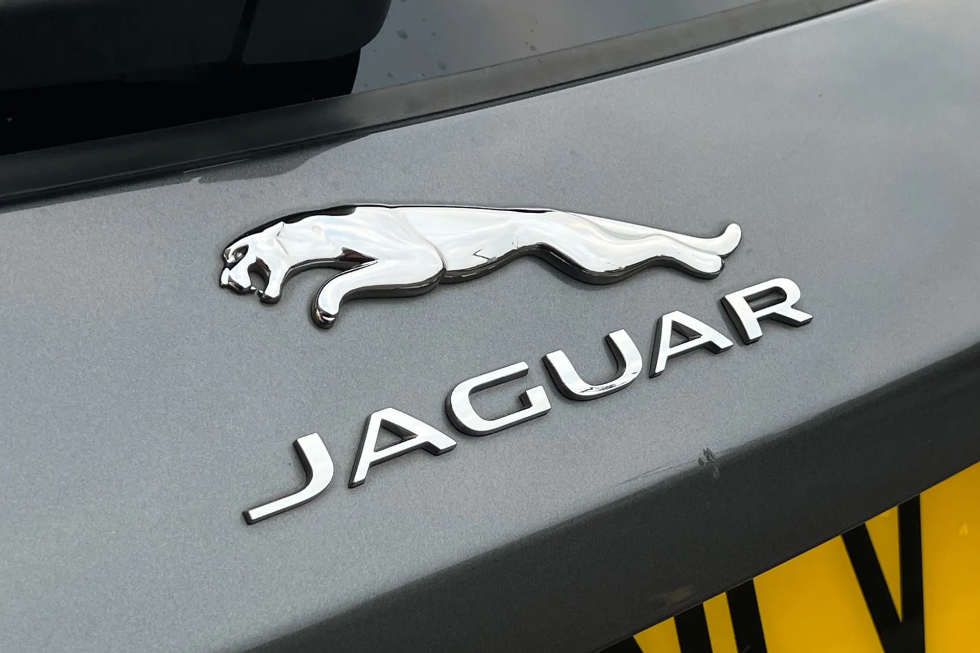 Jaguar F-PACE thumbnail image number 54