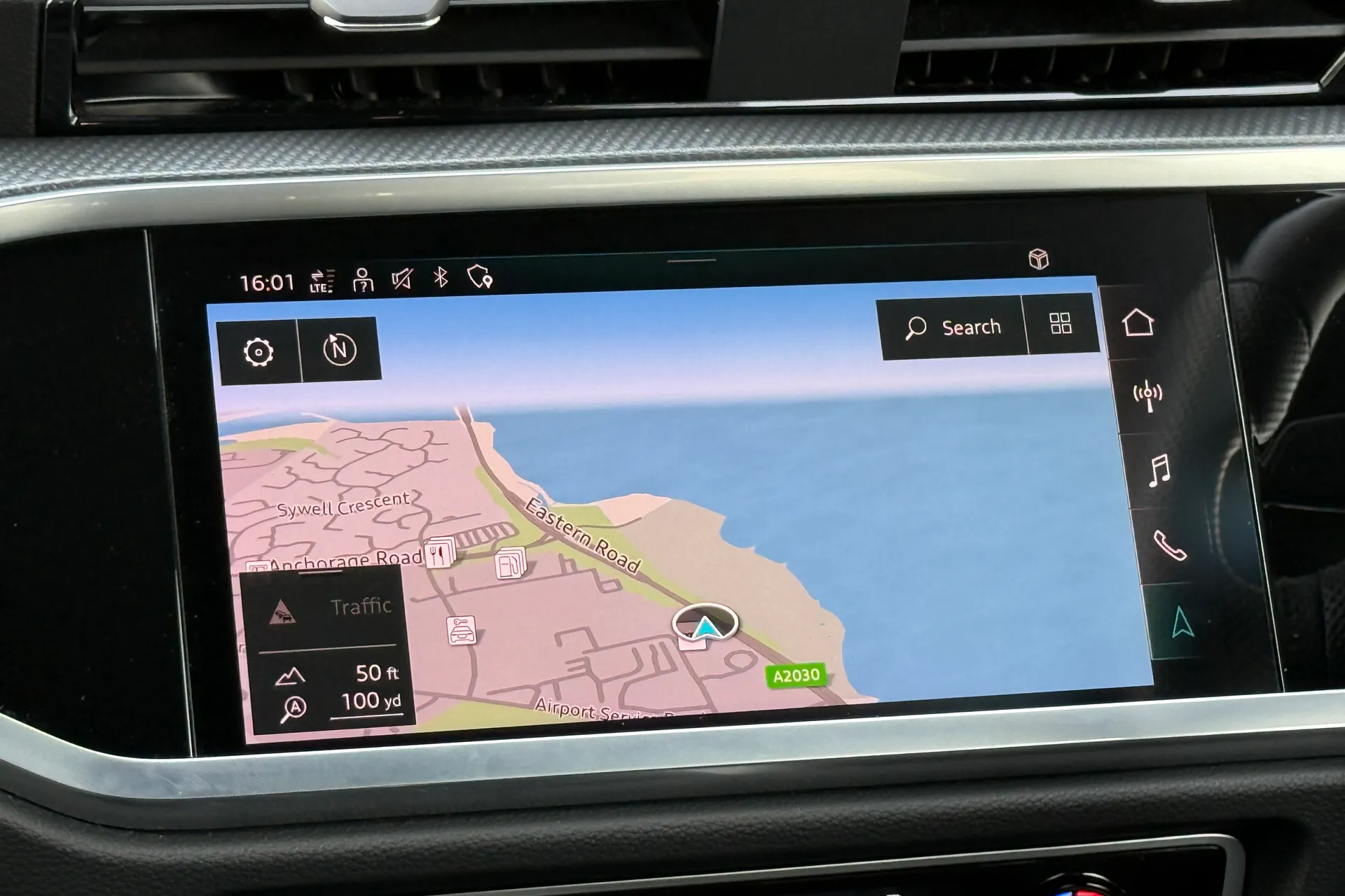 Audi Q3 thumbnail image number 28