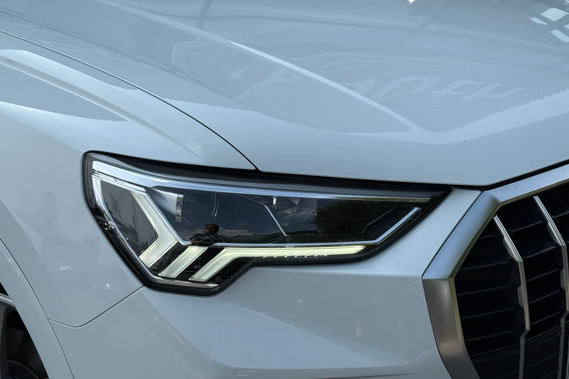 Audi Q3 thumbnail image number 14