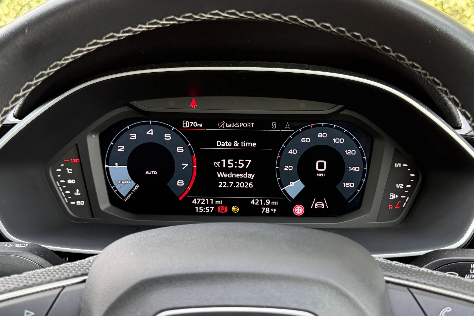 Audi Q3 thumbnail image number 32