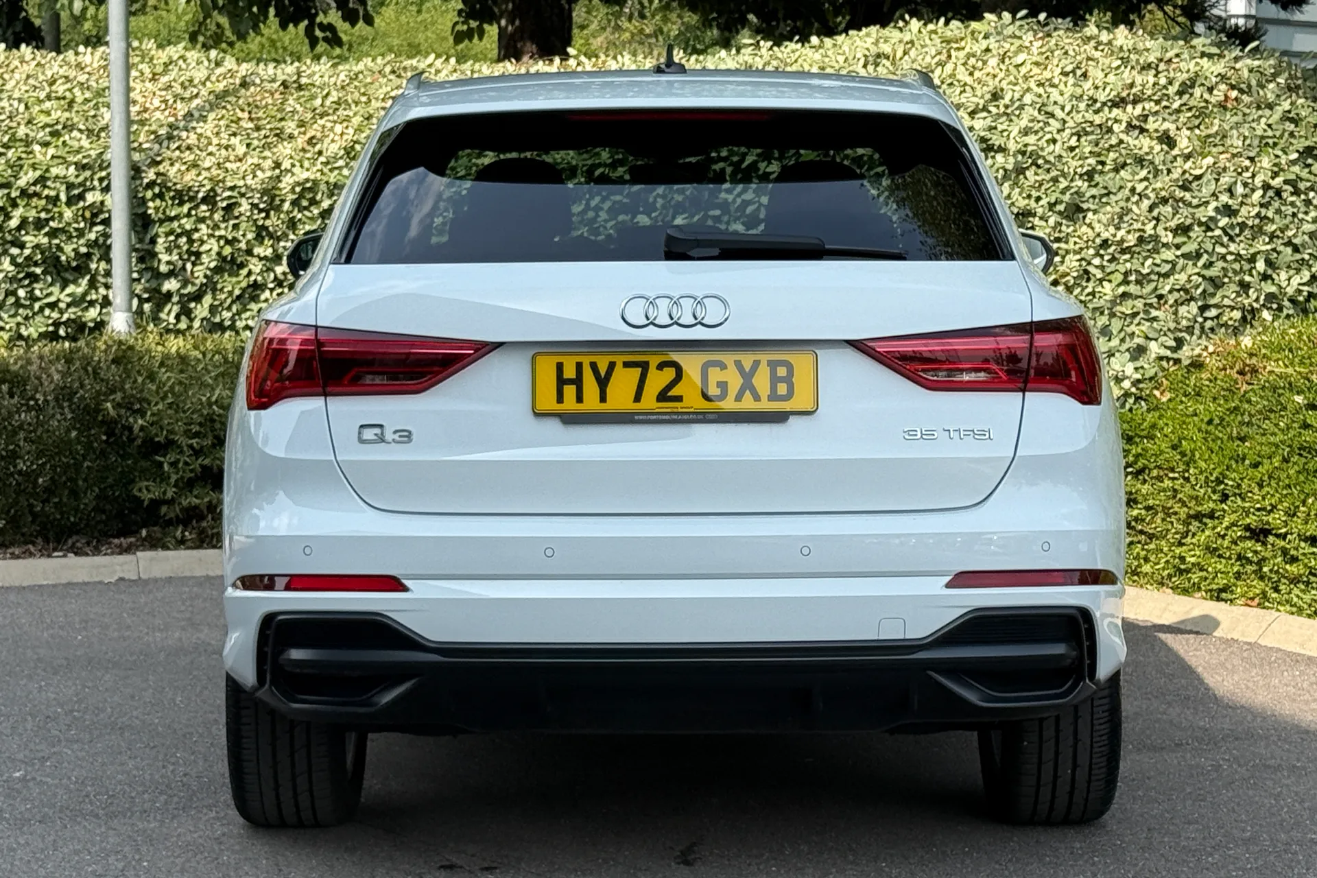 Audi Q3 thumbnail image number 11