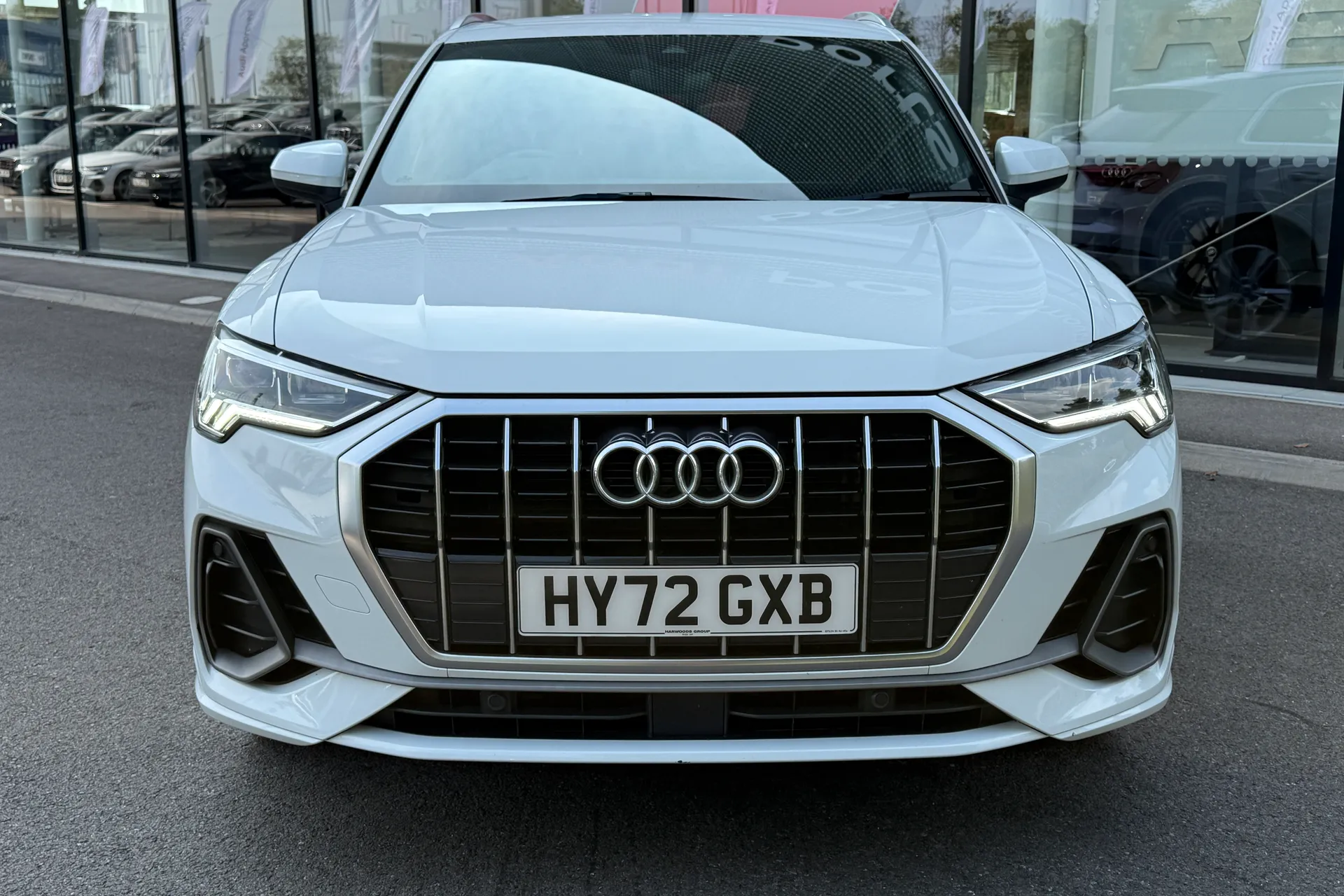 Audi Q3 thumbnail image number 9