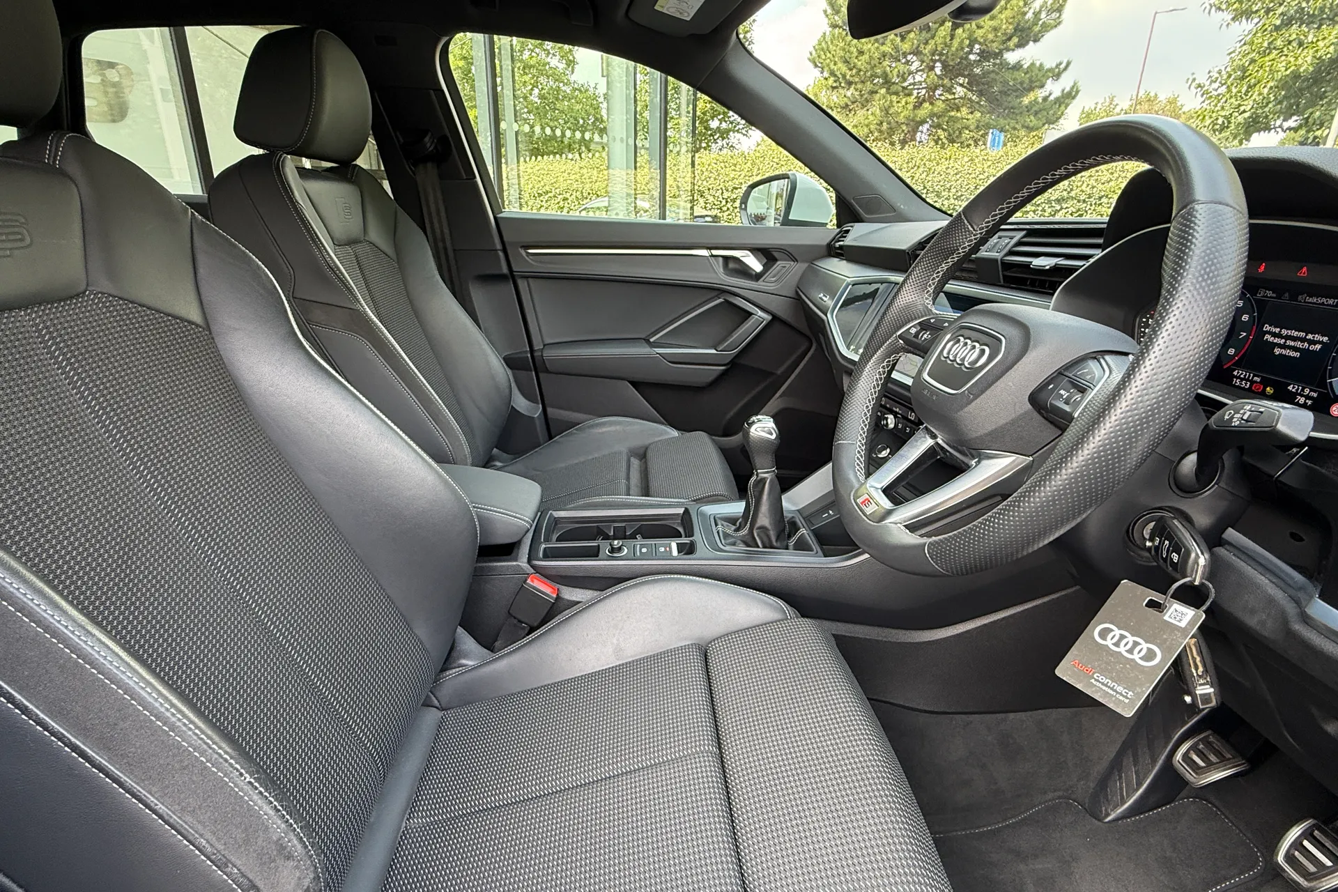 Audi Q3 thumbnail image number 31