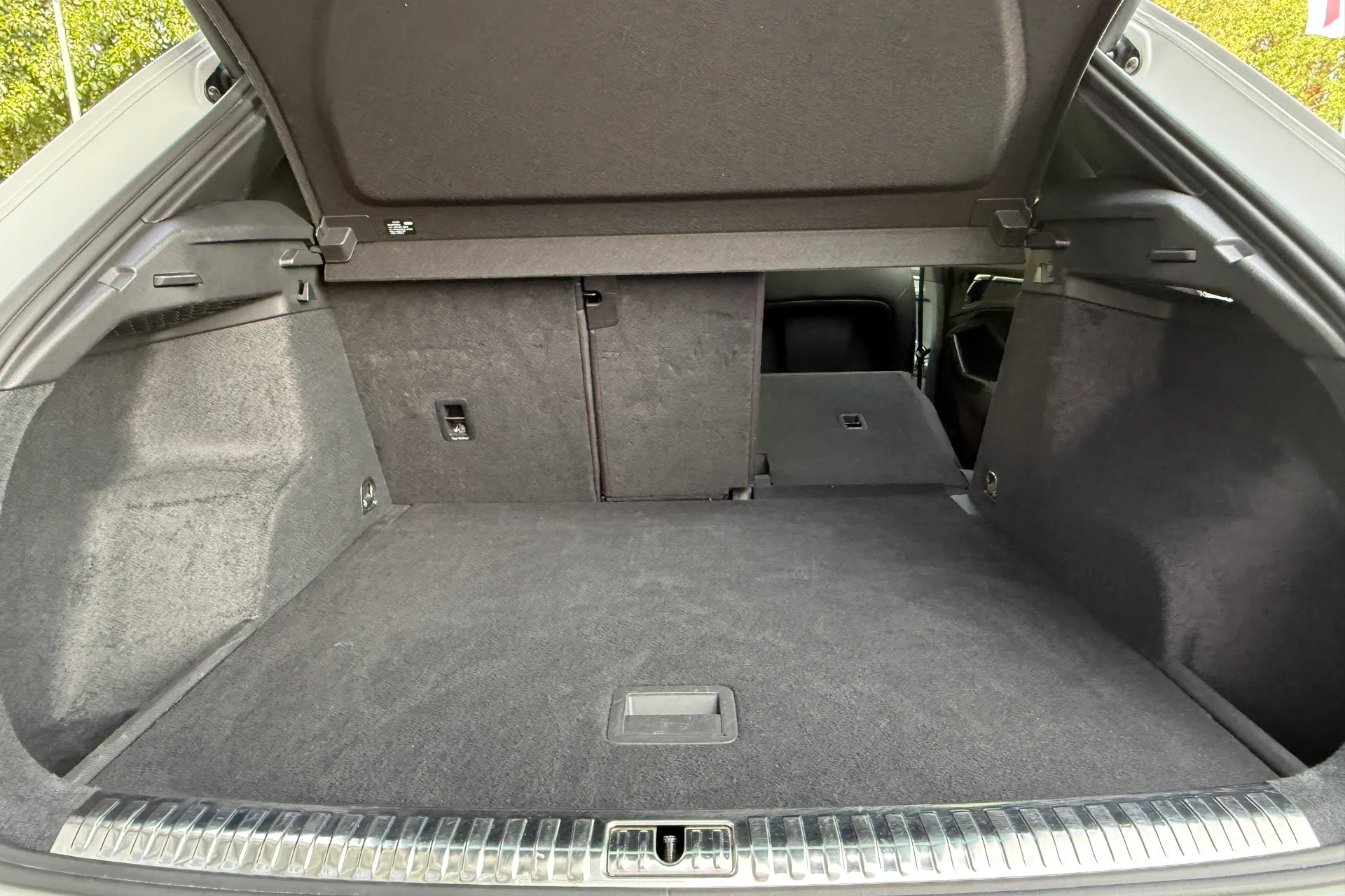 Audi Q3 thumbnail image number 46