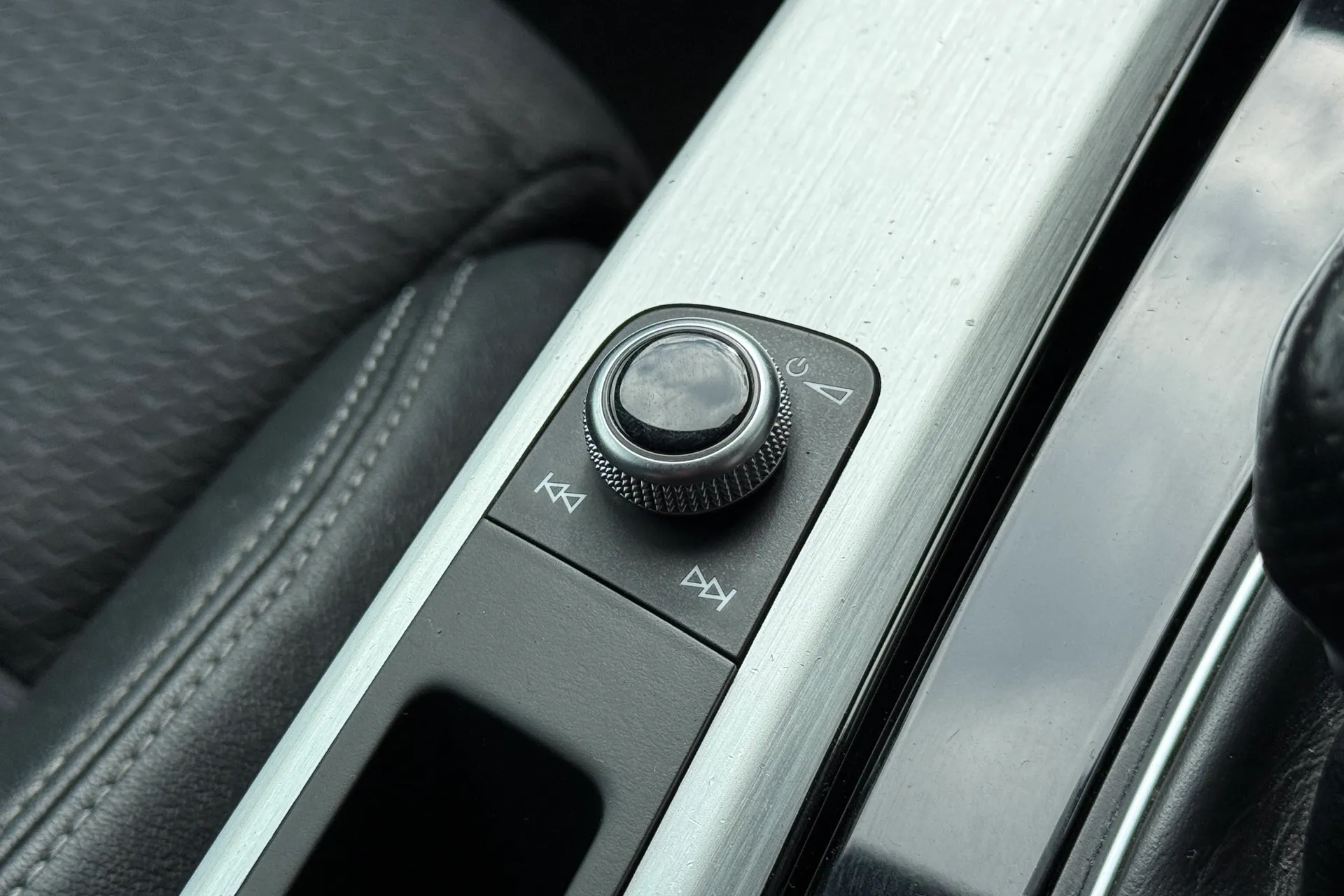 Audi A5 thumbnail image number 32