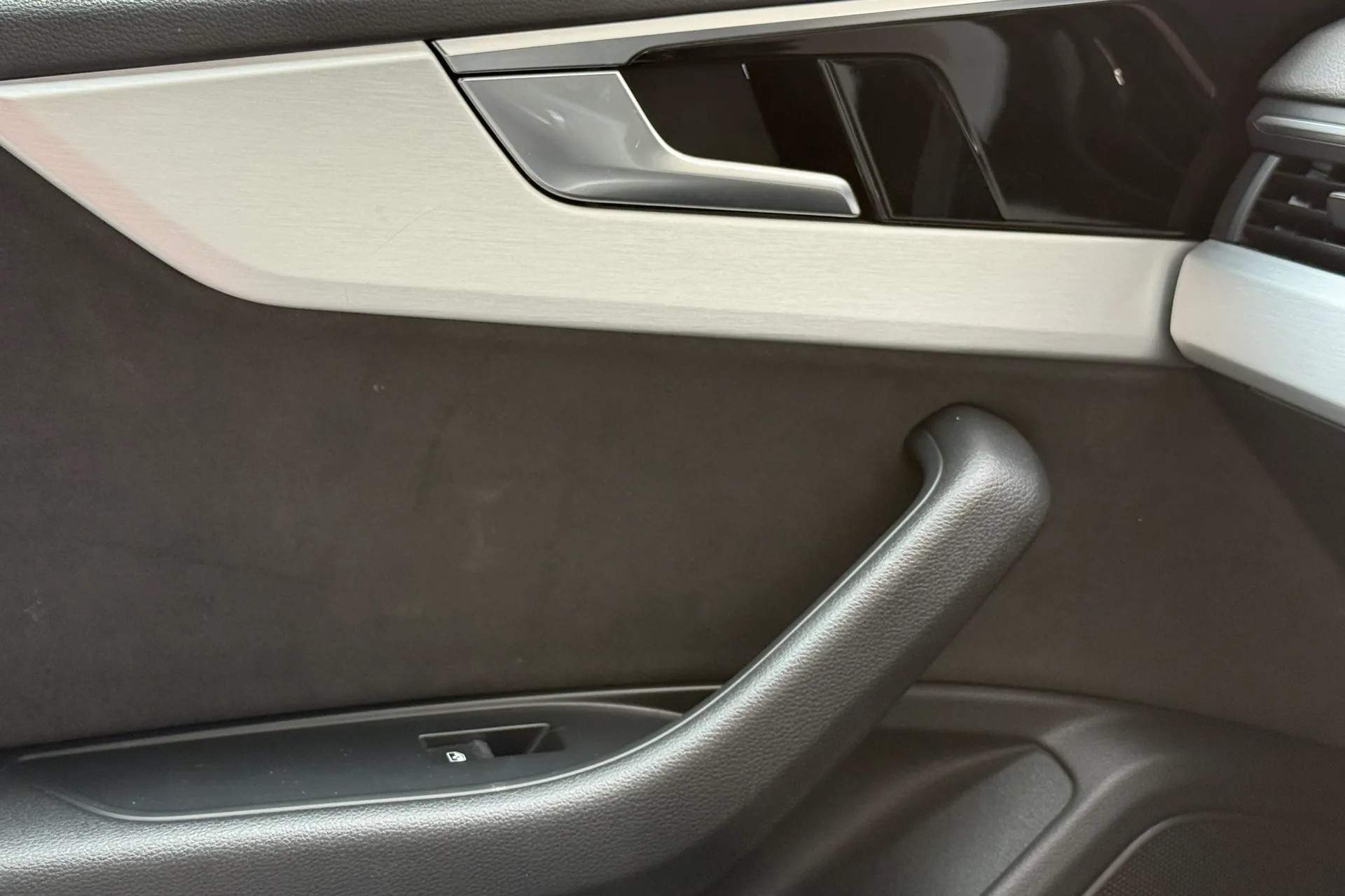 Audi A5 thumbnail image number 27
