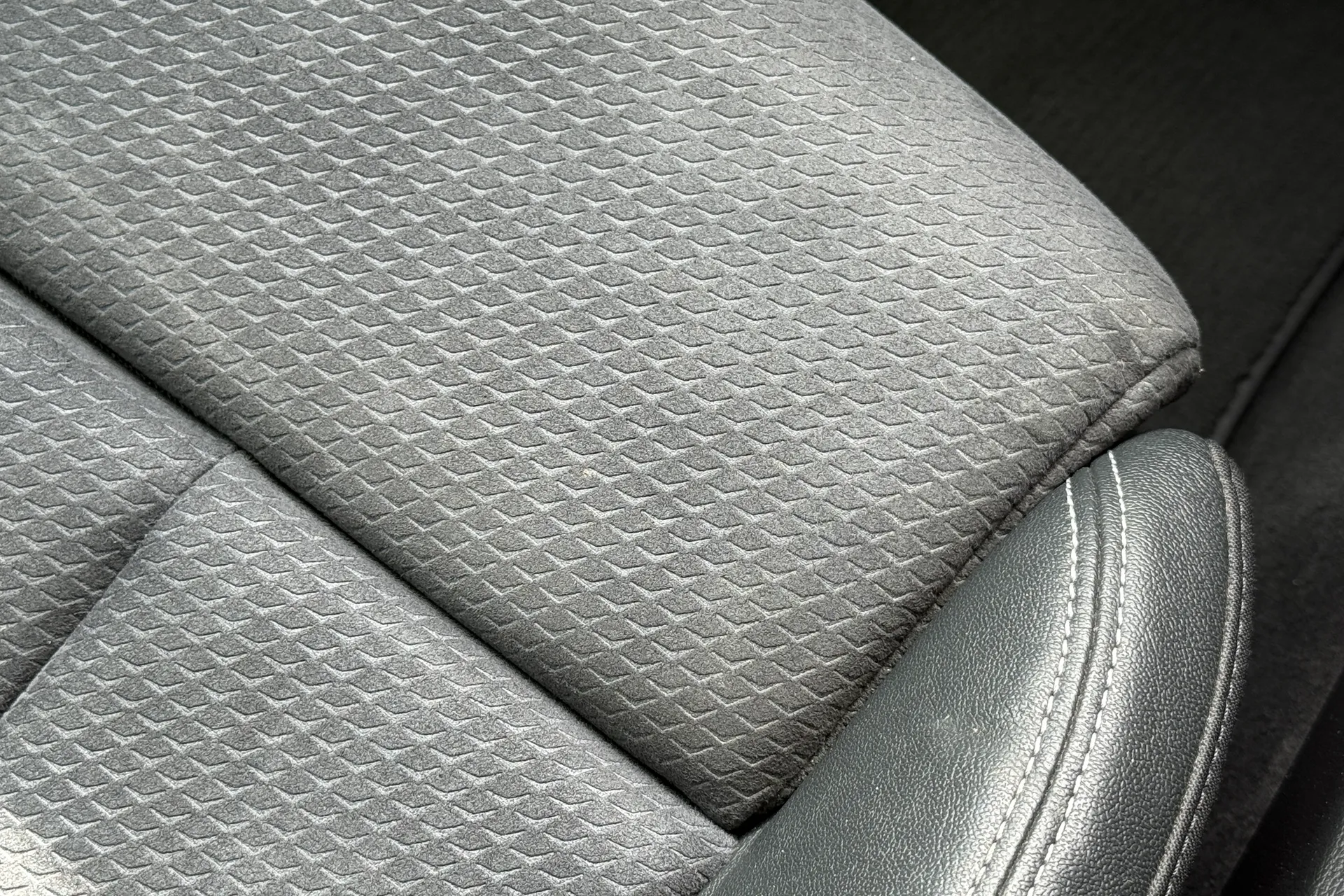 Audi A5 thumbnail image number 26
