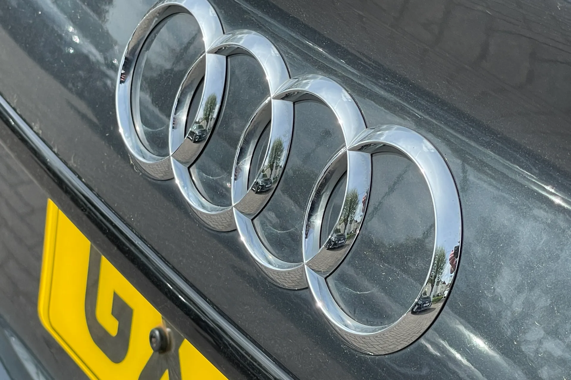 Audi A4 thumbnail image number 44
