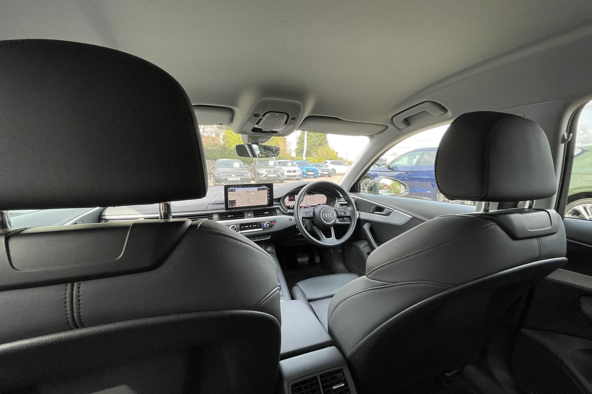 Audi A4 thumbnail image number 23