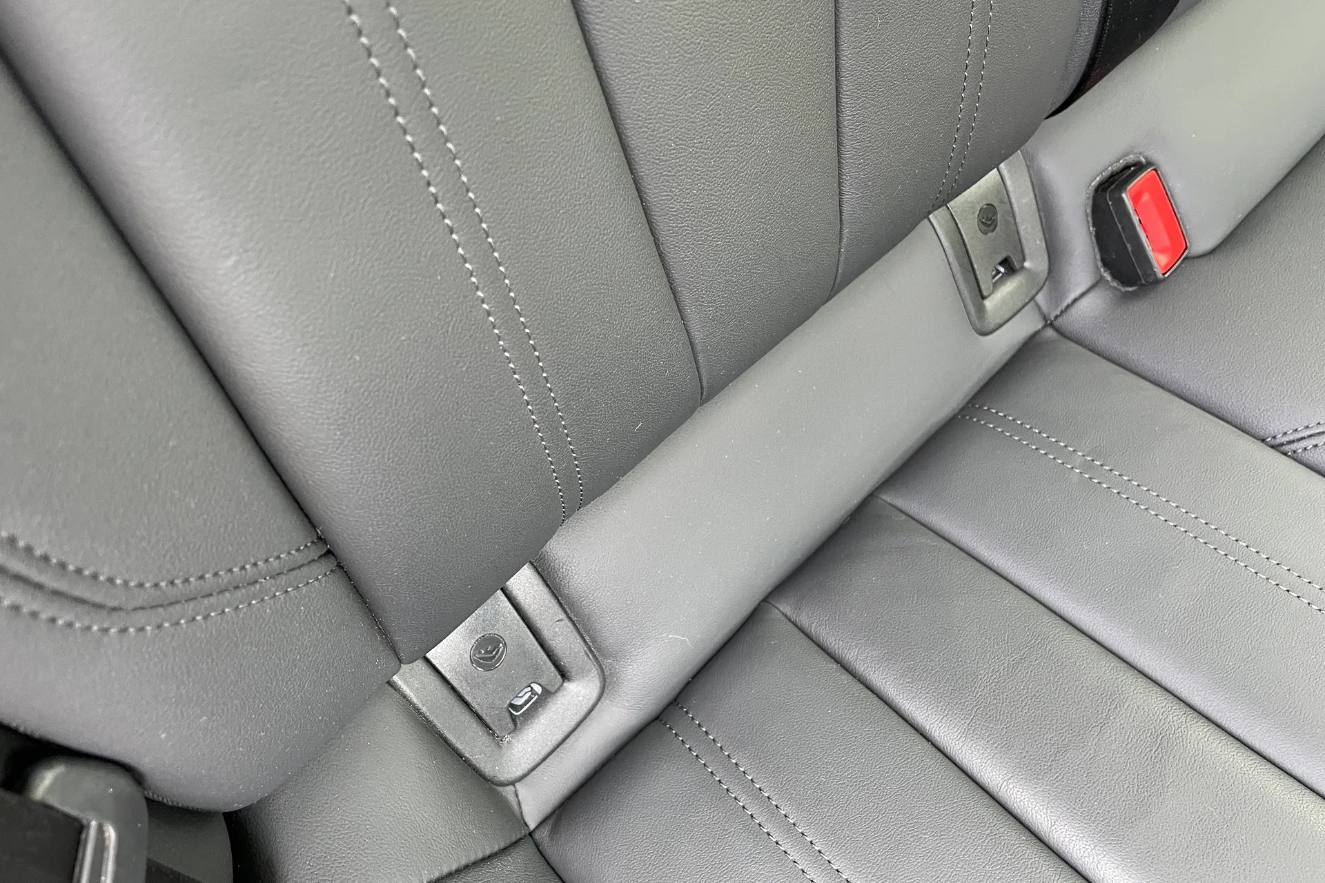Audi A4 thumbnail image number 14