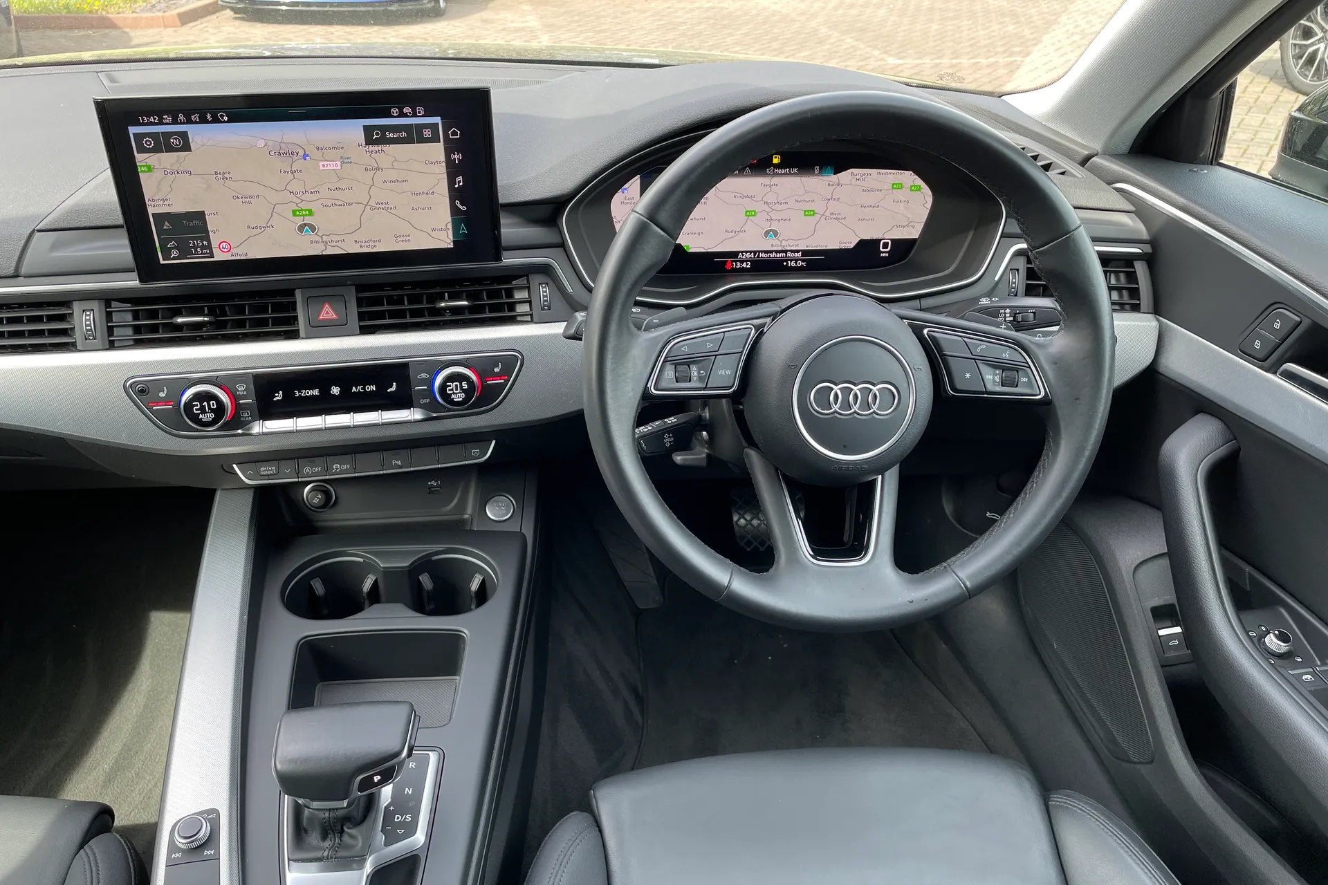 Audi A4 thumbnail image number 26