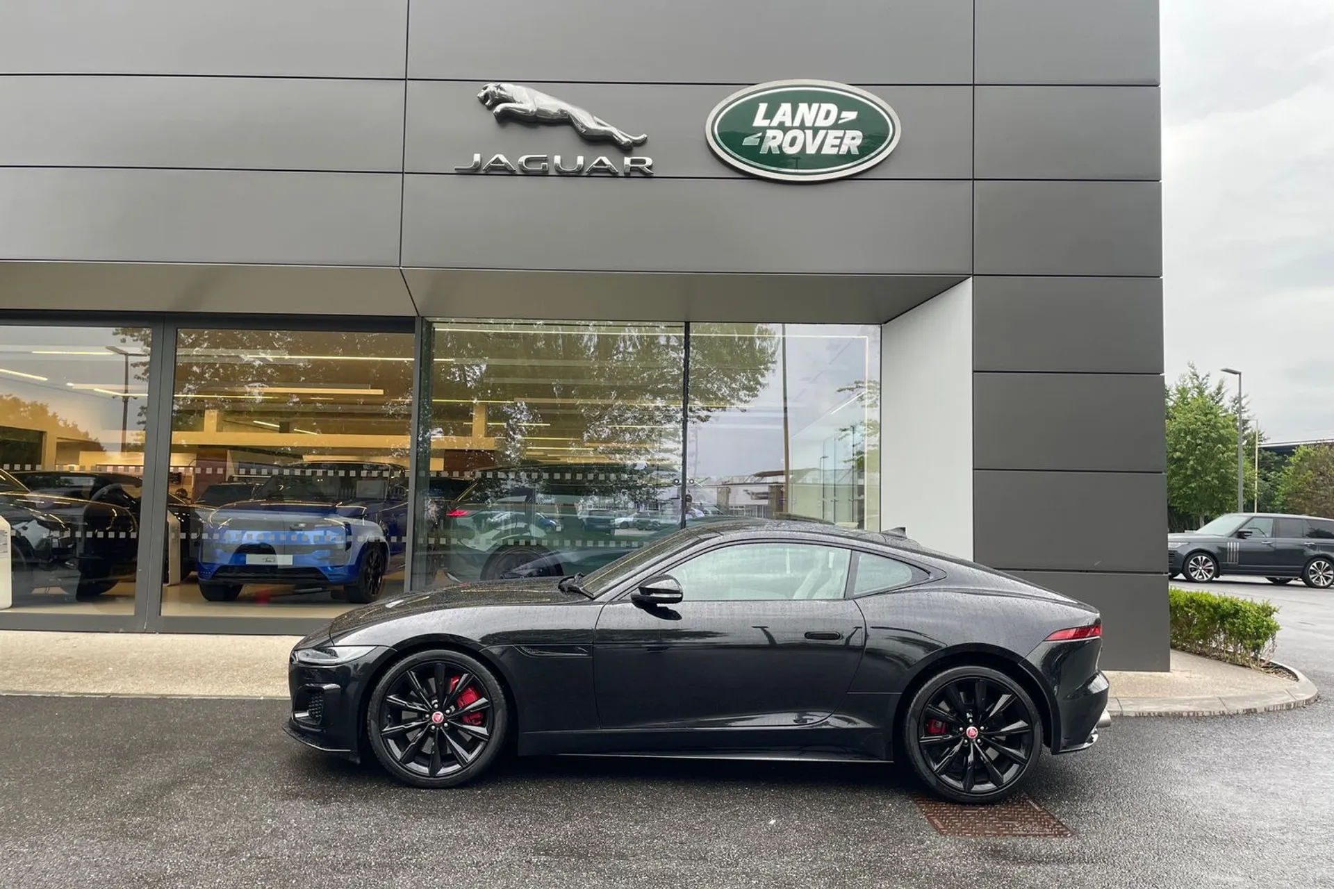 Jaguar F-TYPE thumbnail image number 28
