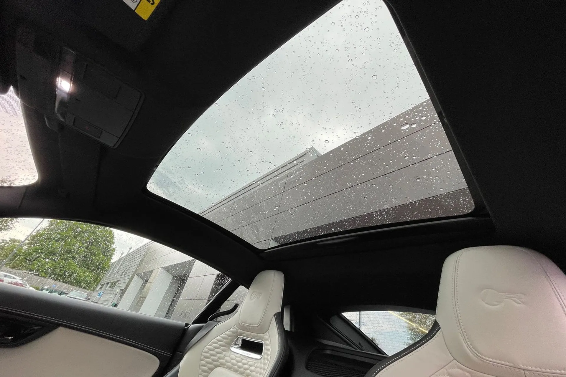 Jaguar F-TYPE thumbnail image number 5
