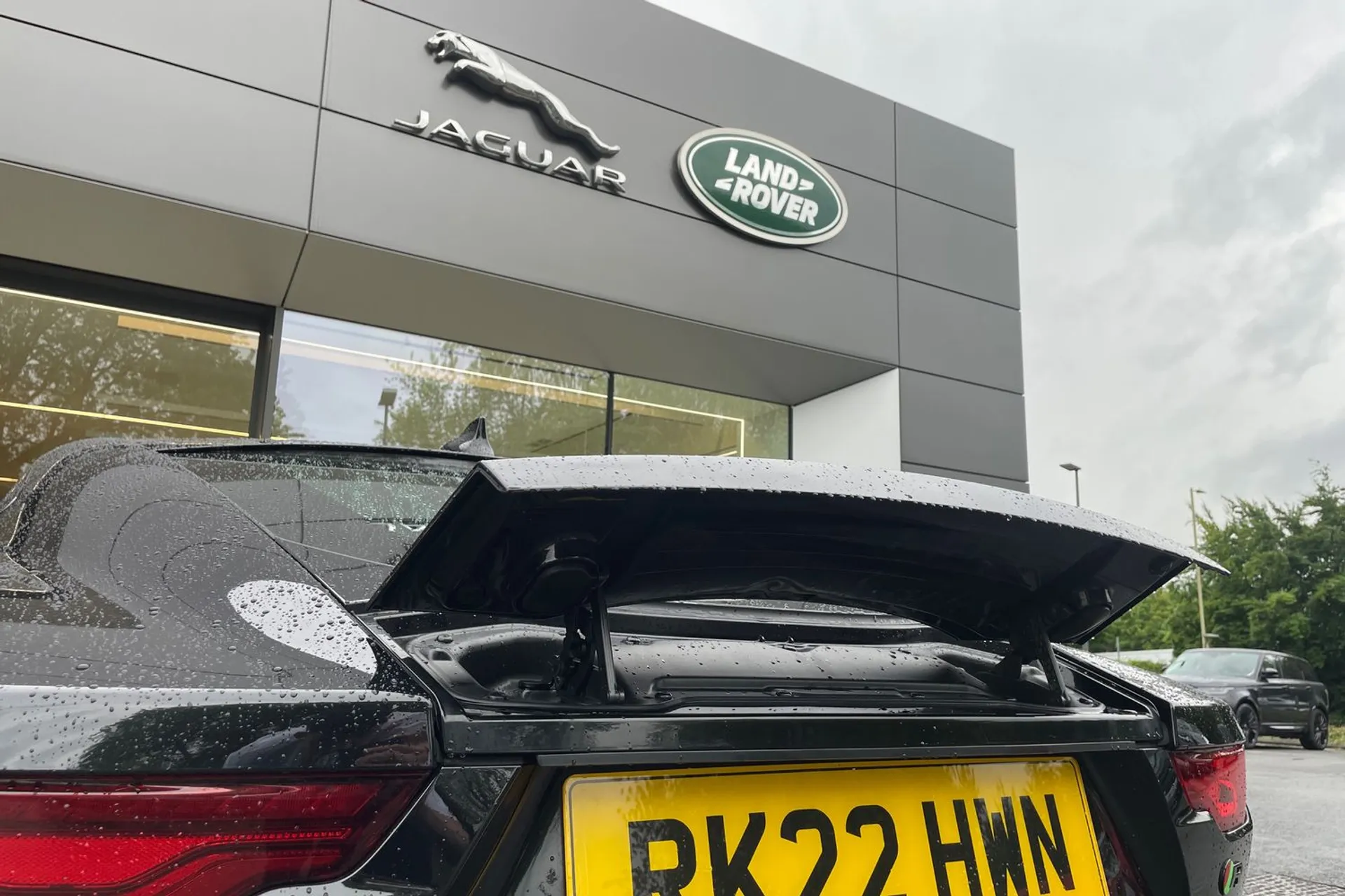 Jaguar F-TYPE thumbnail image number 34