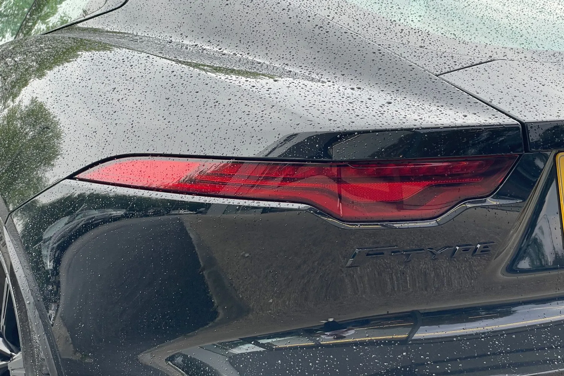 Jaguar F-TYPE thumbnail image number 60